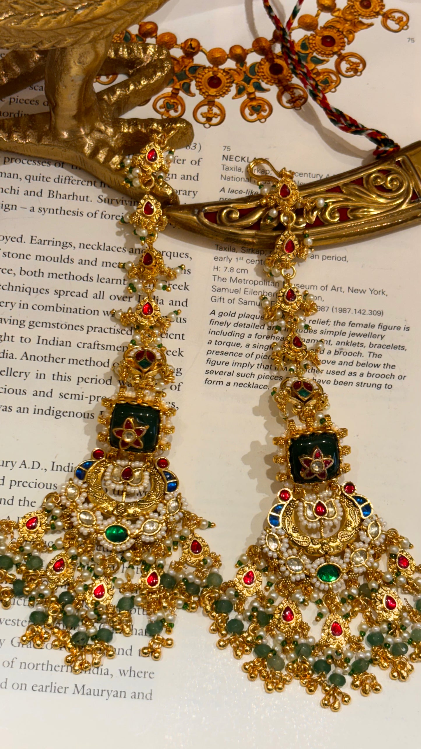 Heritage emerald inlay rajwada kanoti earrings