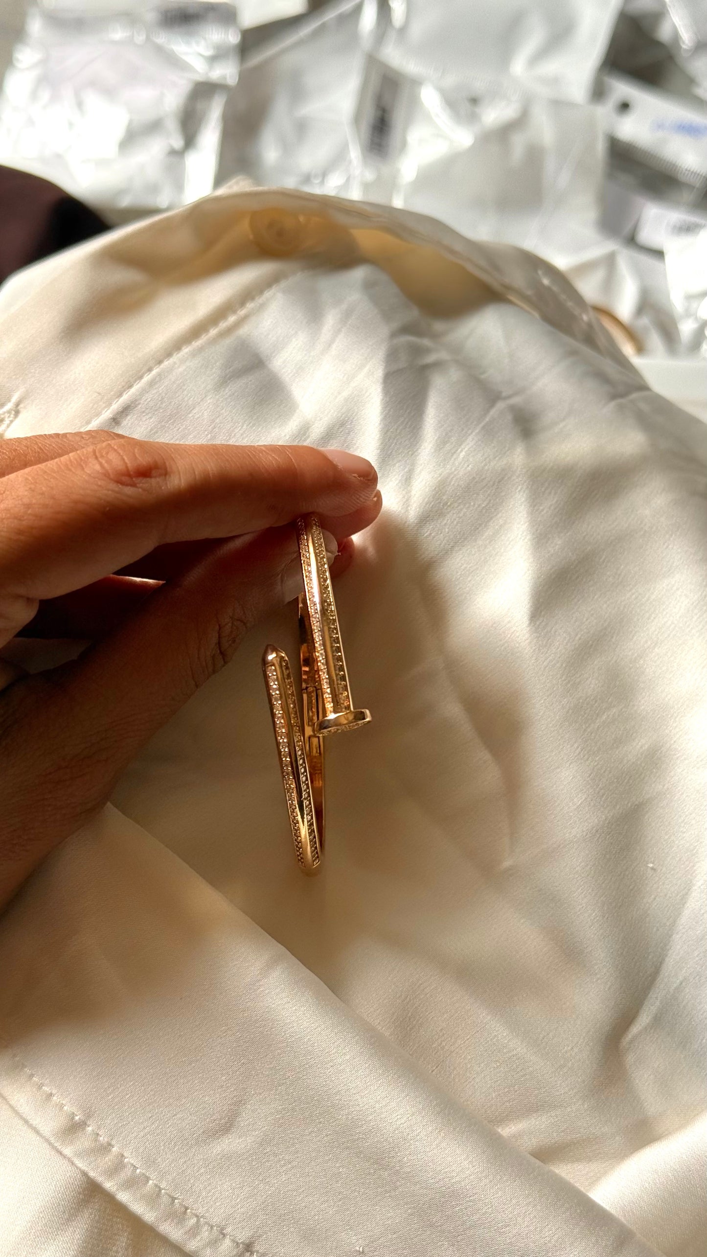 Pave-Accented Nail bracelet (gold)
