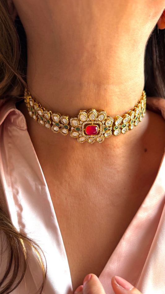 Minimalist choker