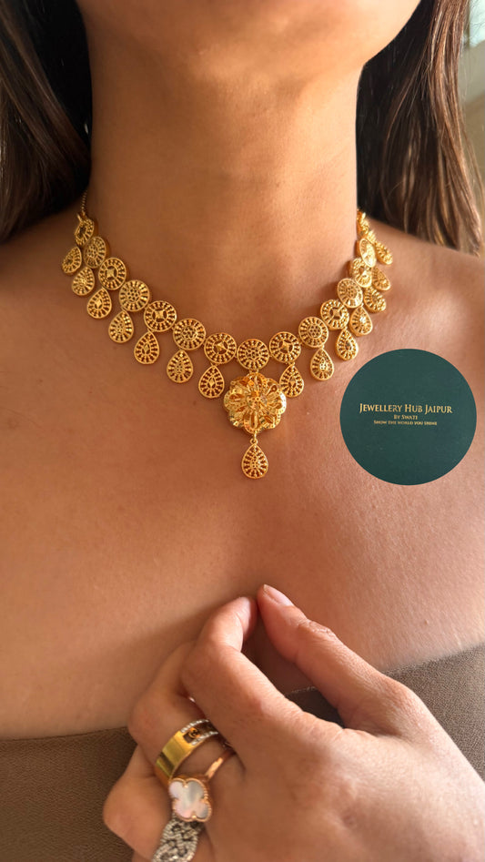 gold floral necklace