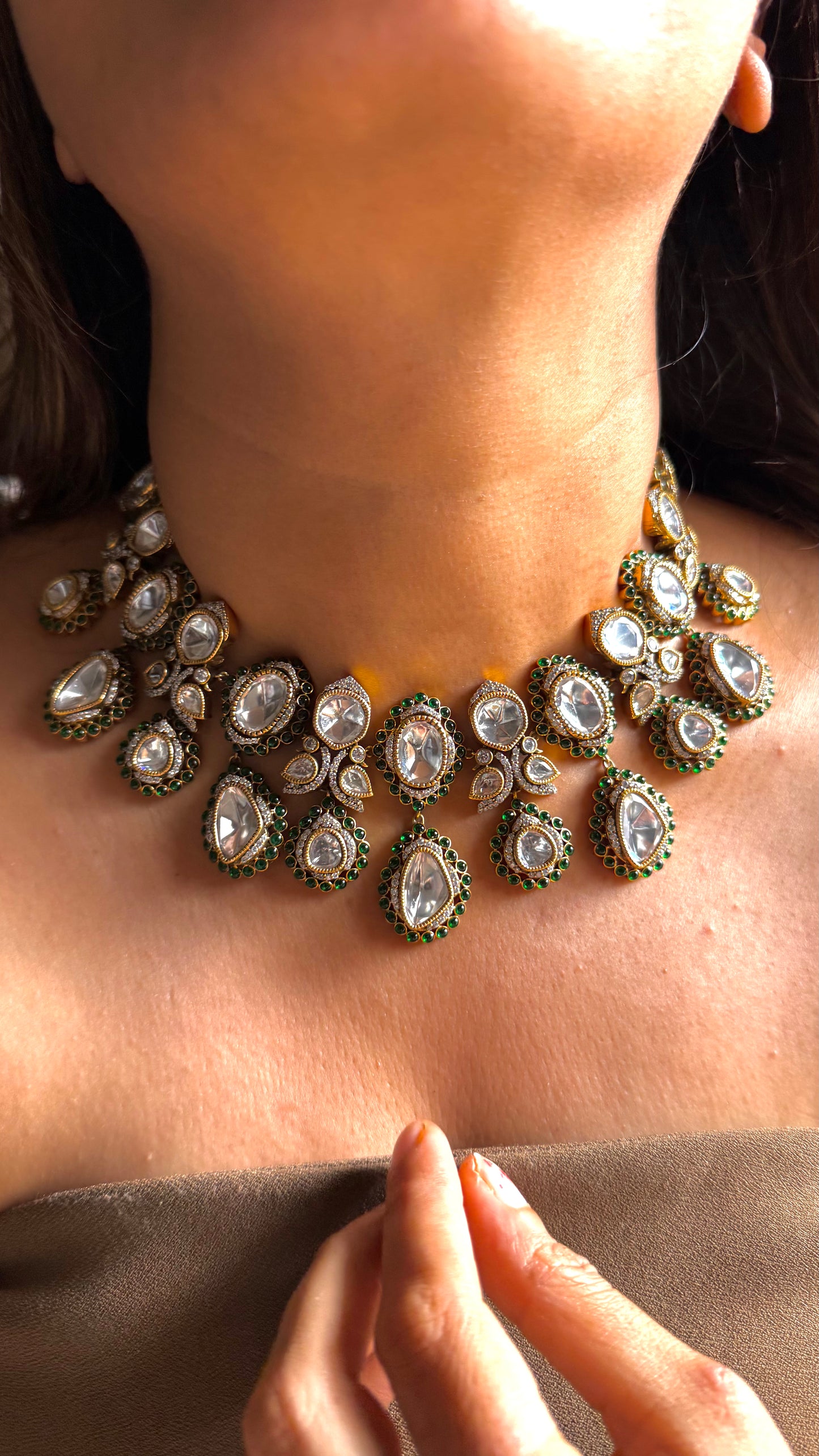 Emerald takkar work uncut polki necklace
