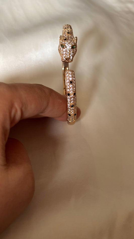Rose gold tone pave emerald leopard head cuff Bracelet