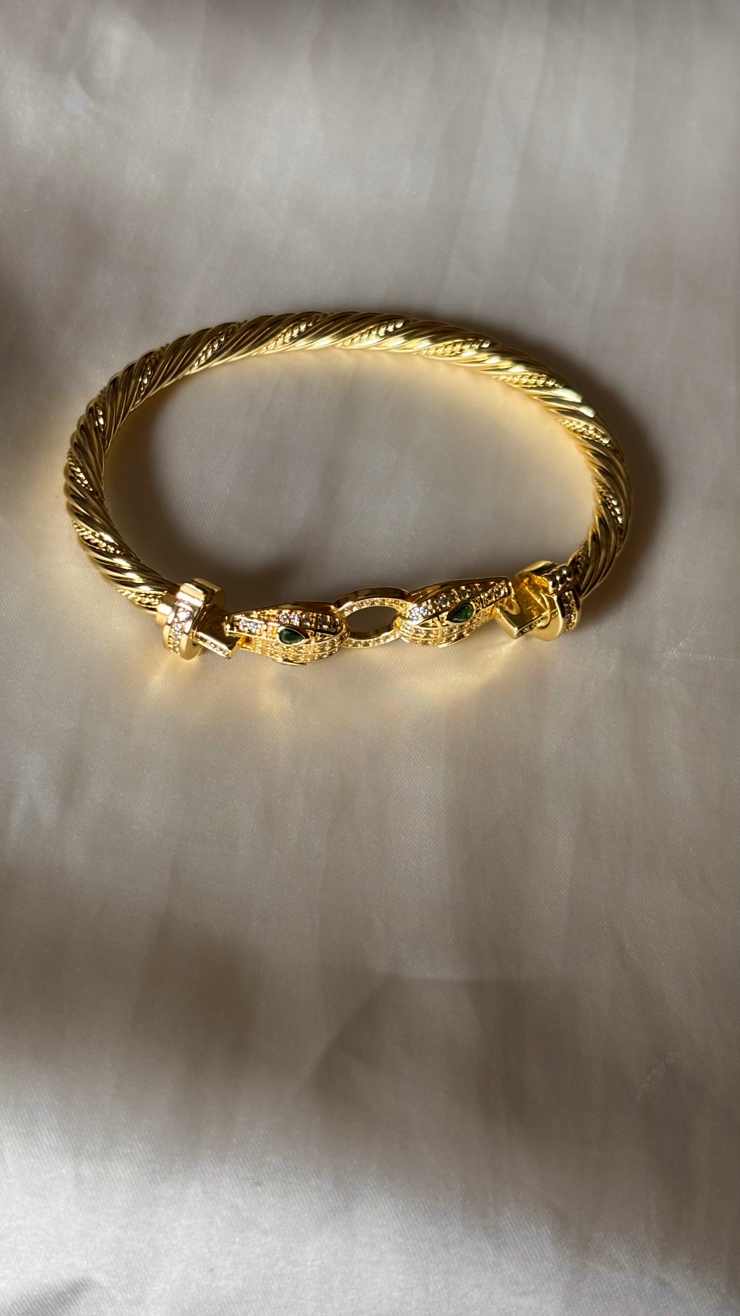 Gold  leopard ring bracelet