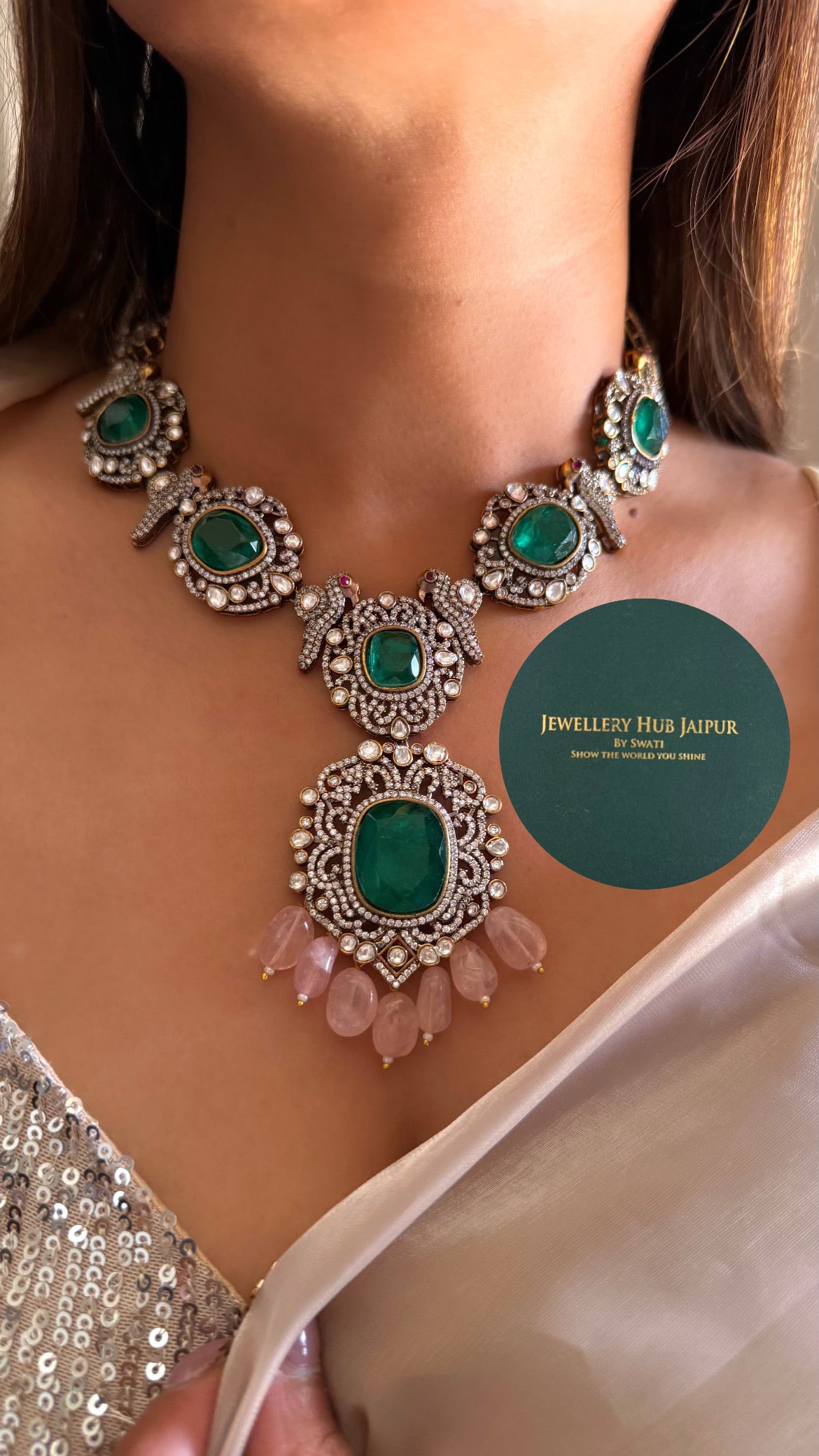 Emerald long necklace with earrings