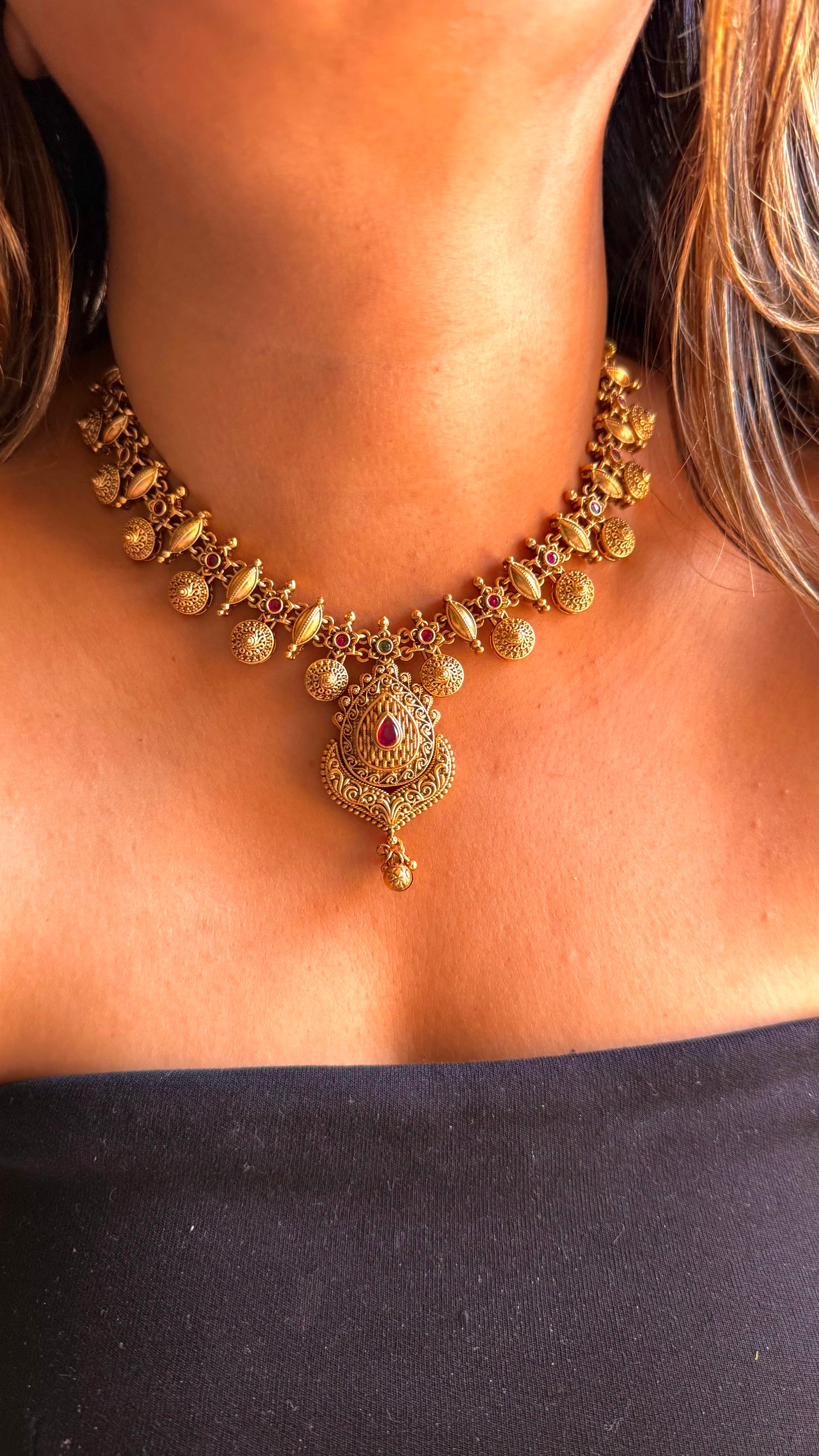 Maharashtrian antique, Ruby set