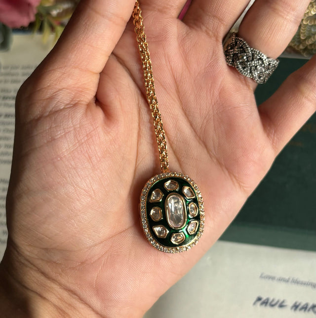 Emerald moissanite polki maangtika