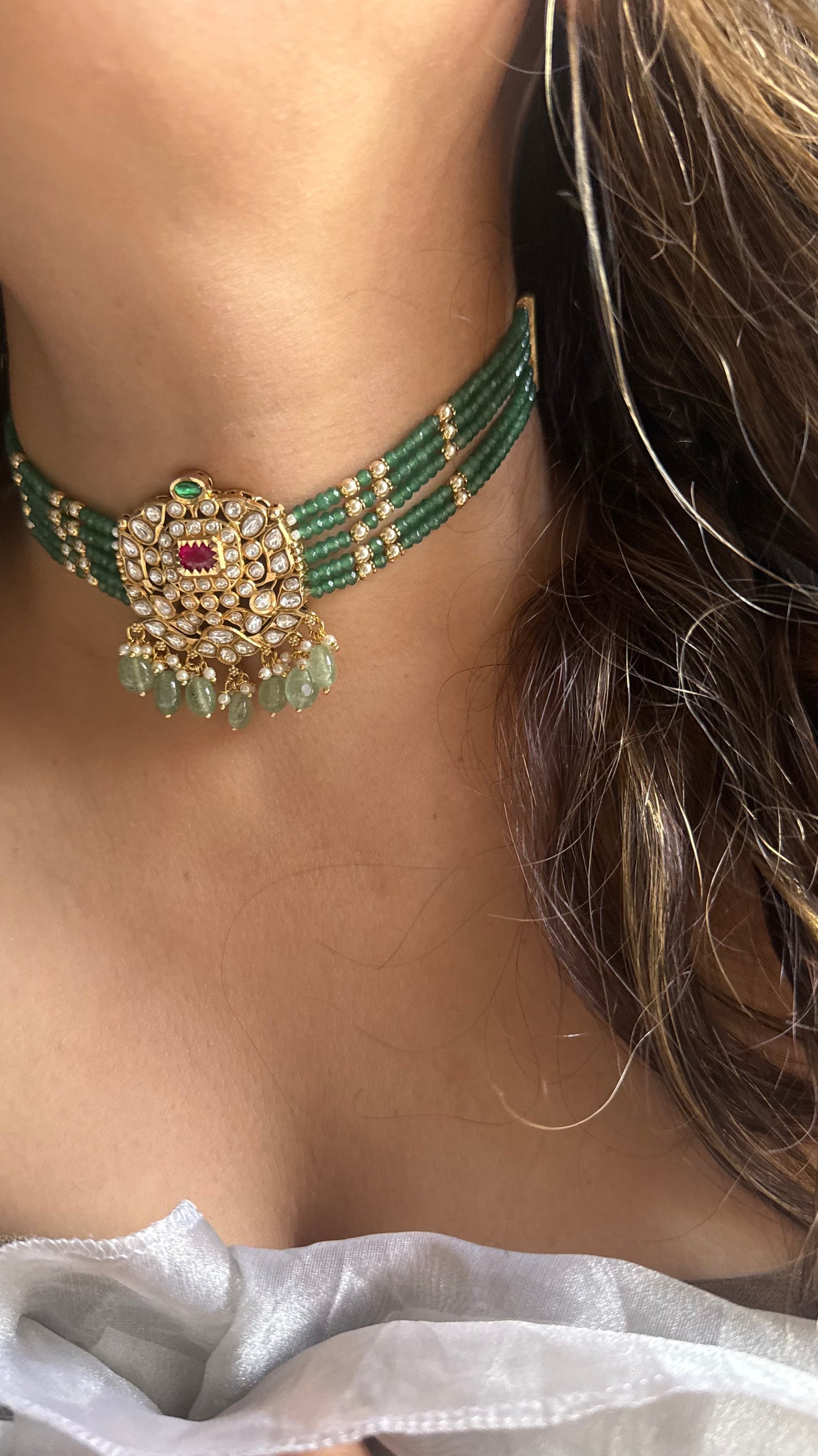 Emerald & Rani Pink minimalist, paachi  choker