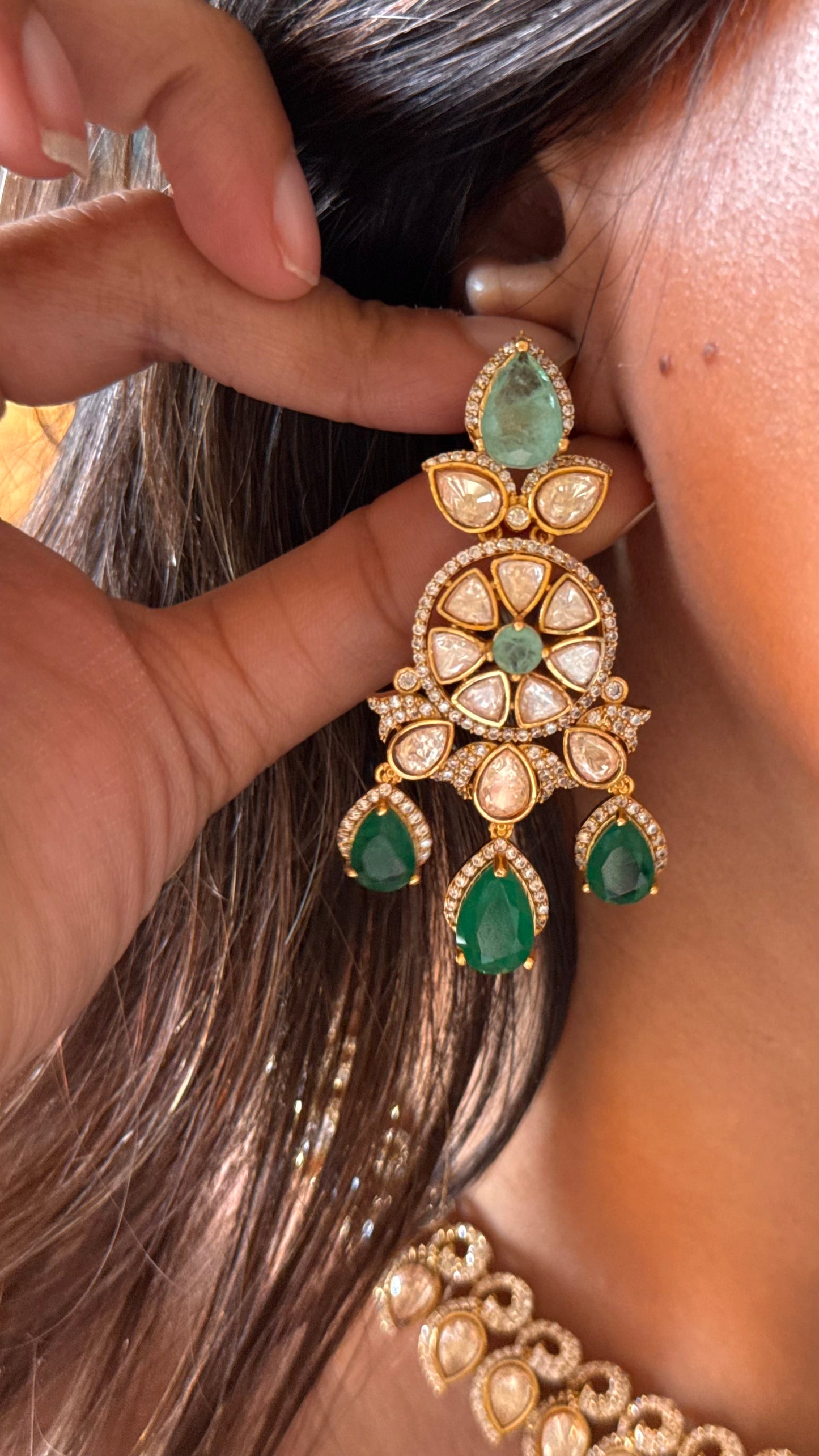 Emerald & mint doublet stone with peeli polki collar Necklace