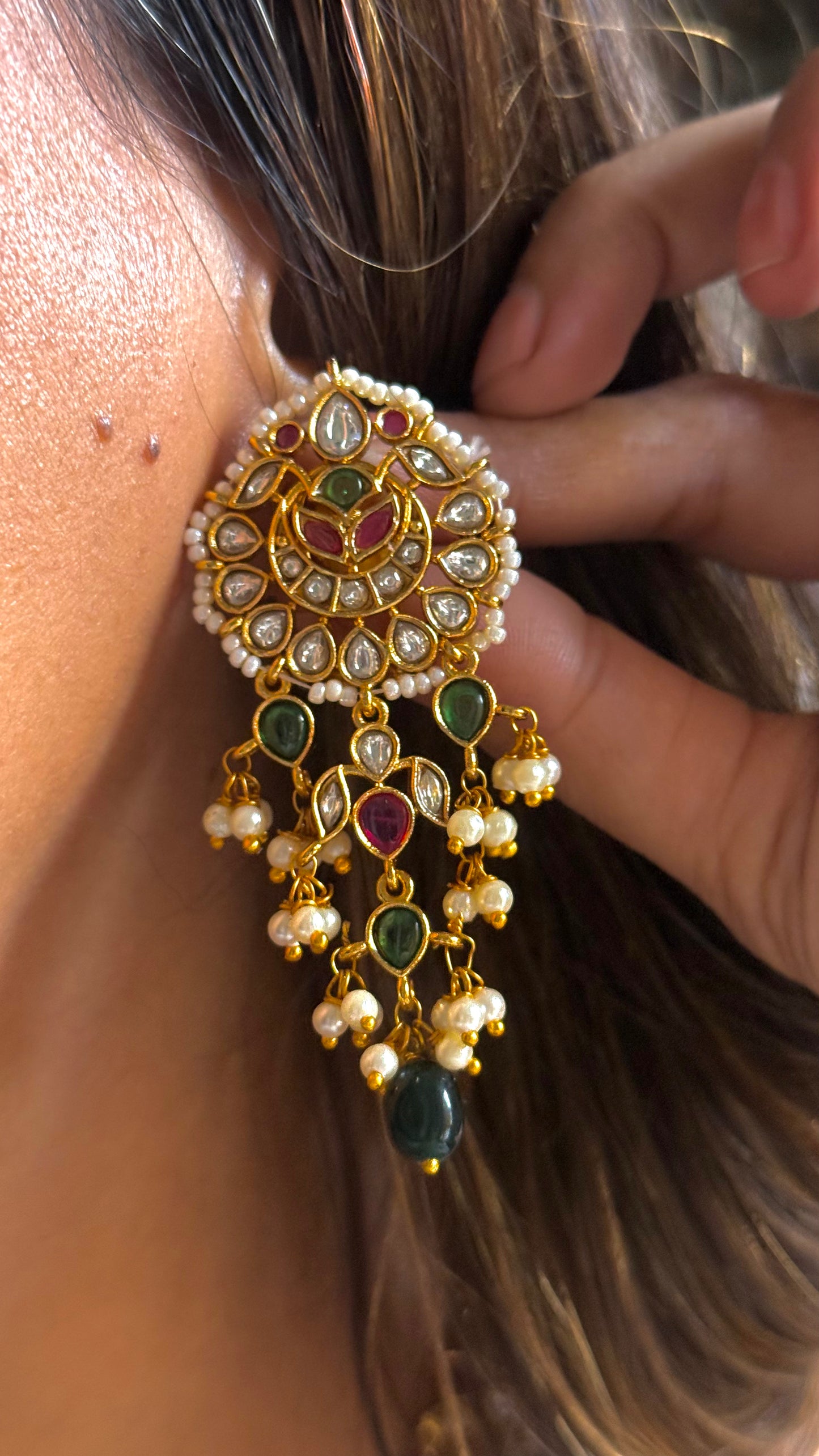 Emerald Detailing polki minimalist heritage necklace