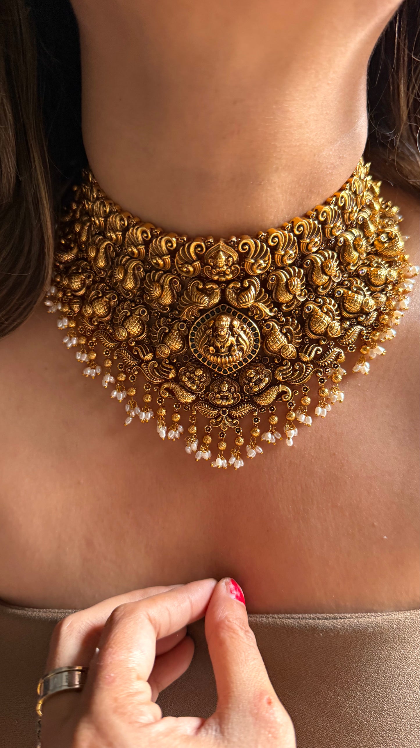 Goddess Laxmi inspired emerald nakshi choker