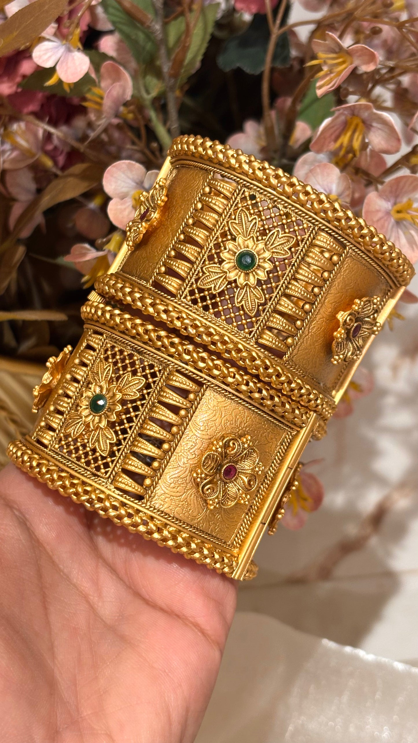 Matte gold floral nakshee wide bangles