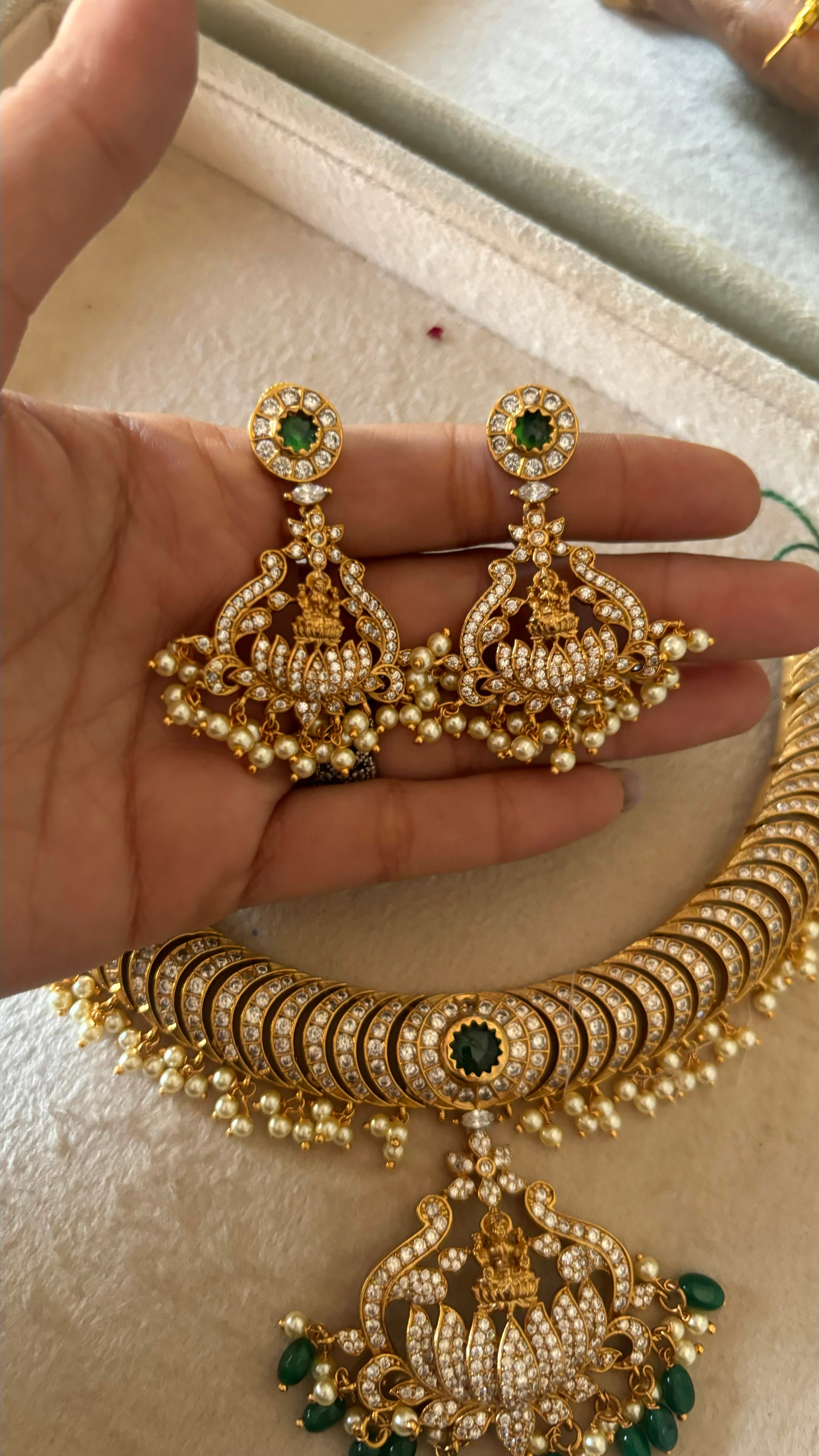 Temple jewellery with earrings