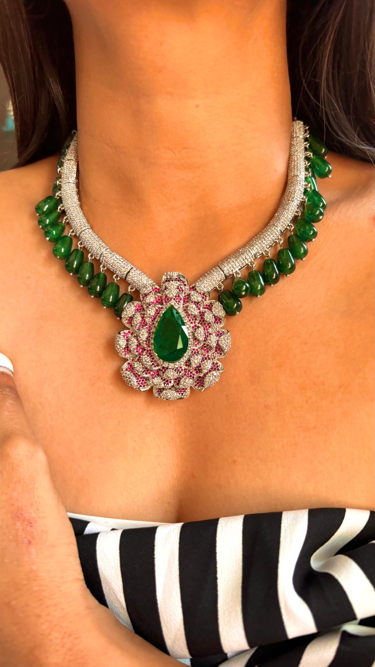 Emerald cocktail diamond necklace