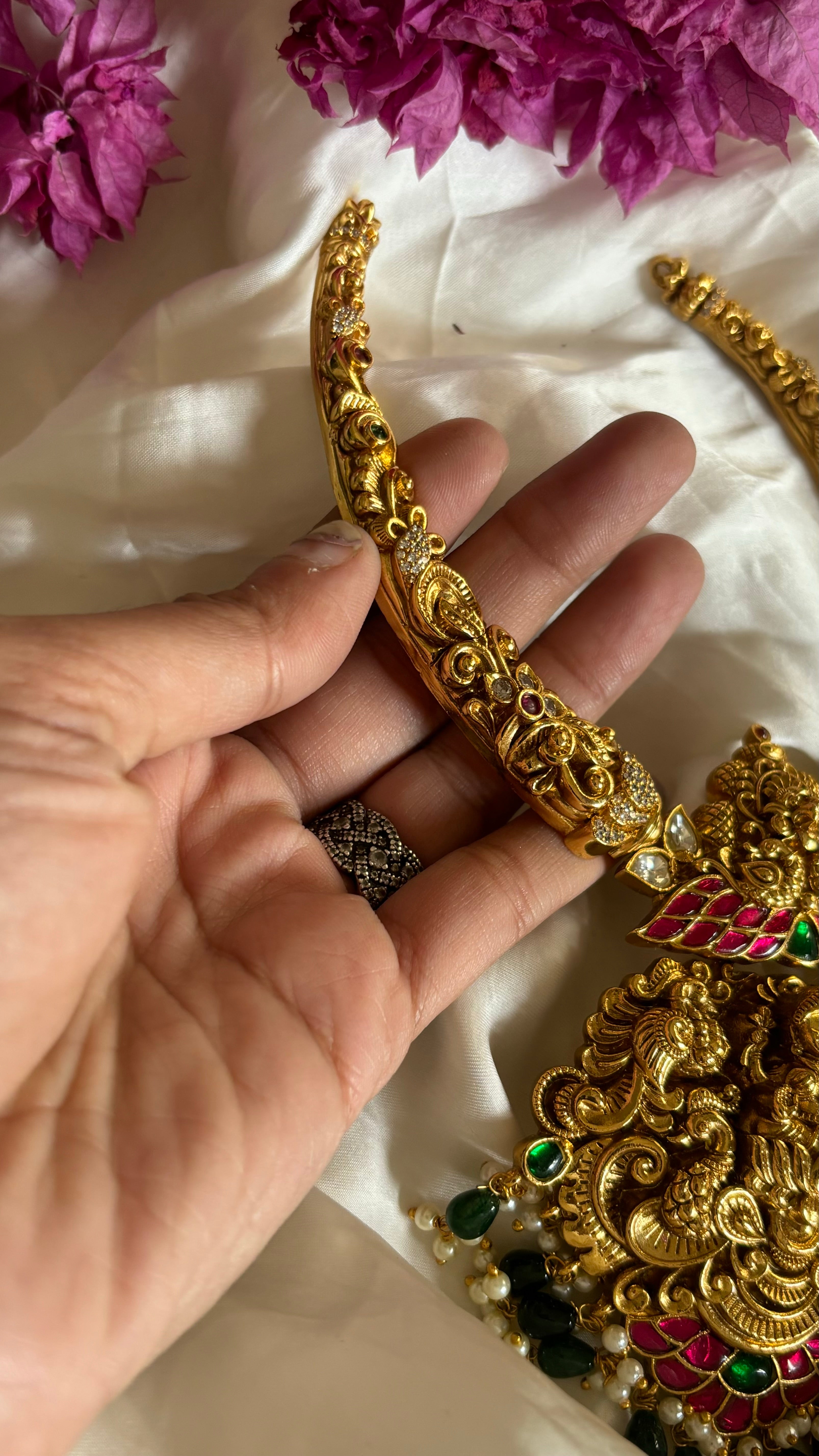 Paachi temple necklace