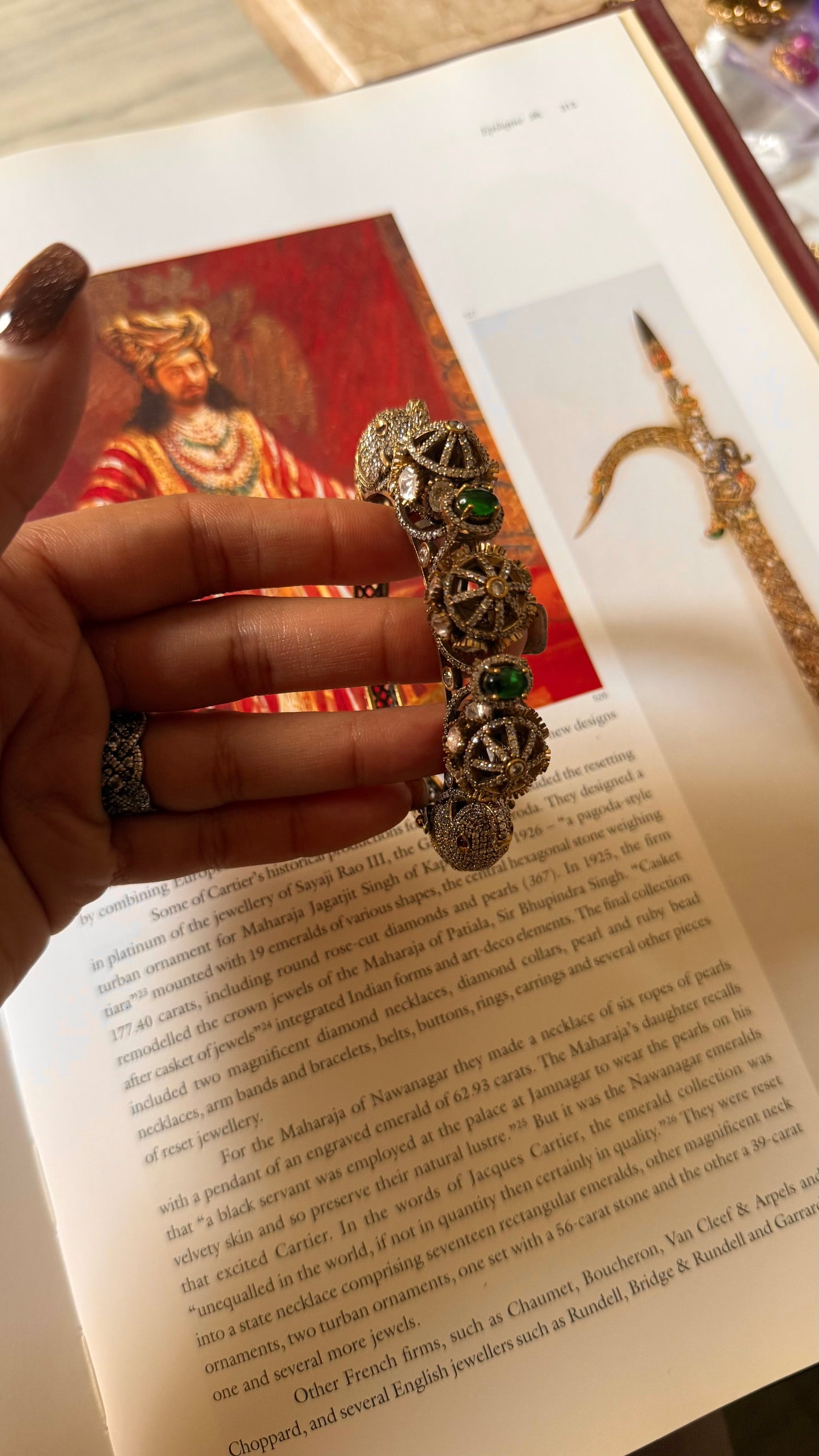 Emerald doublet gajj openable bracelet