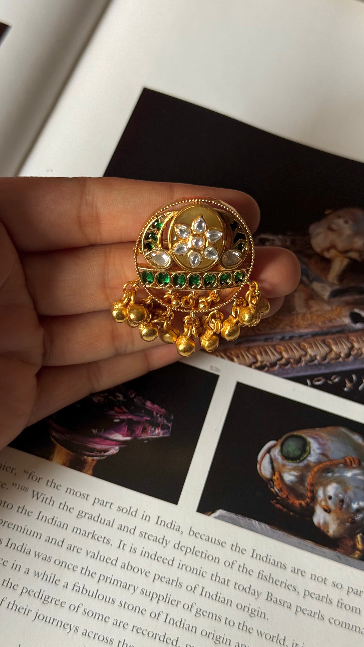 Mint inlay rajwada stone carved ring