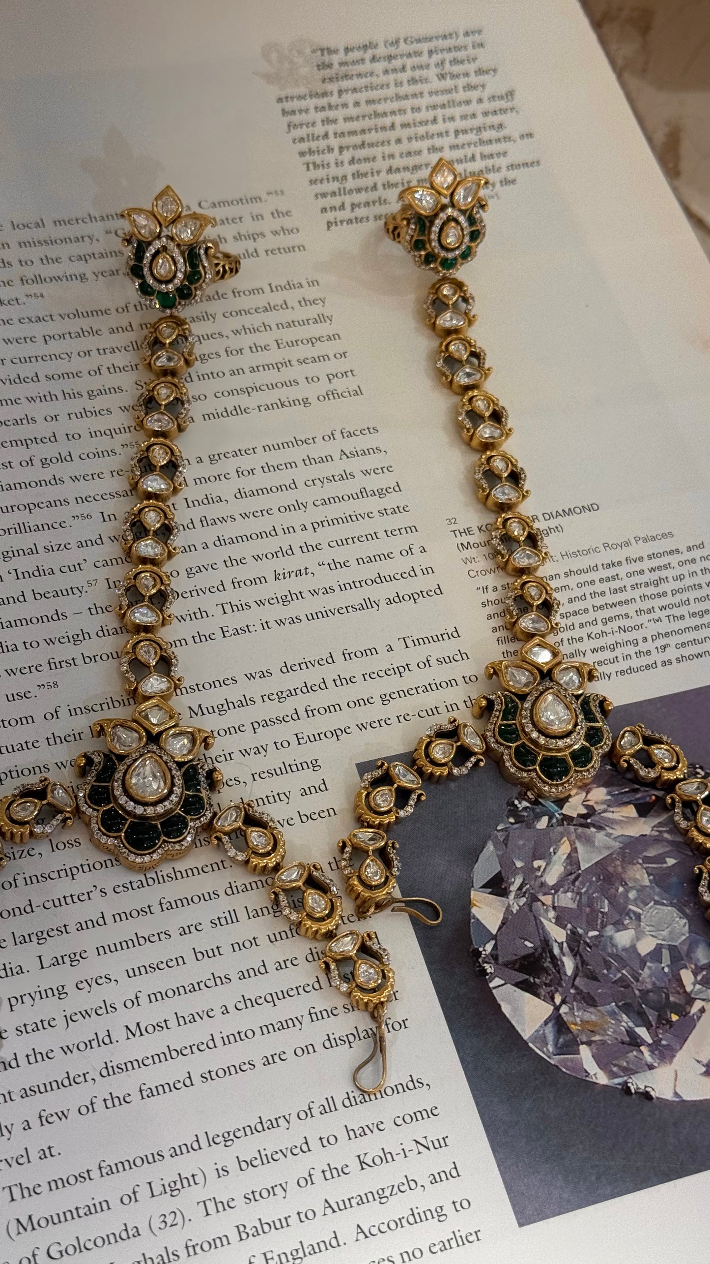 Emerald takkar work victorian hathphool