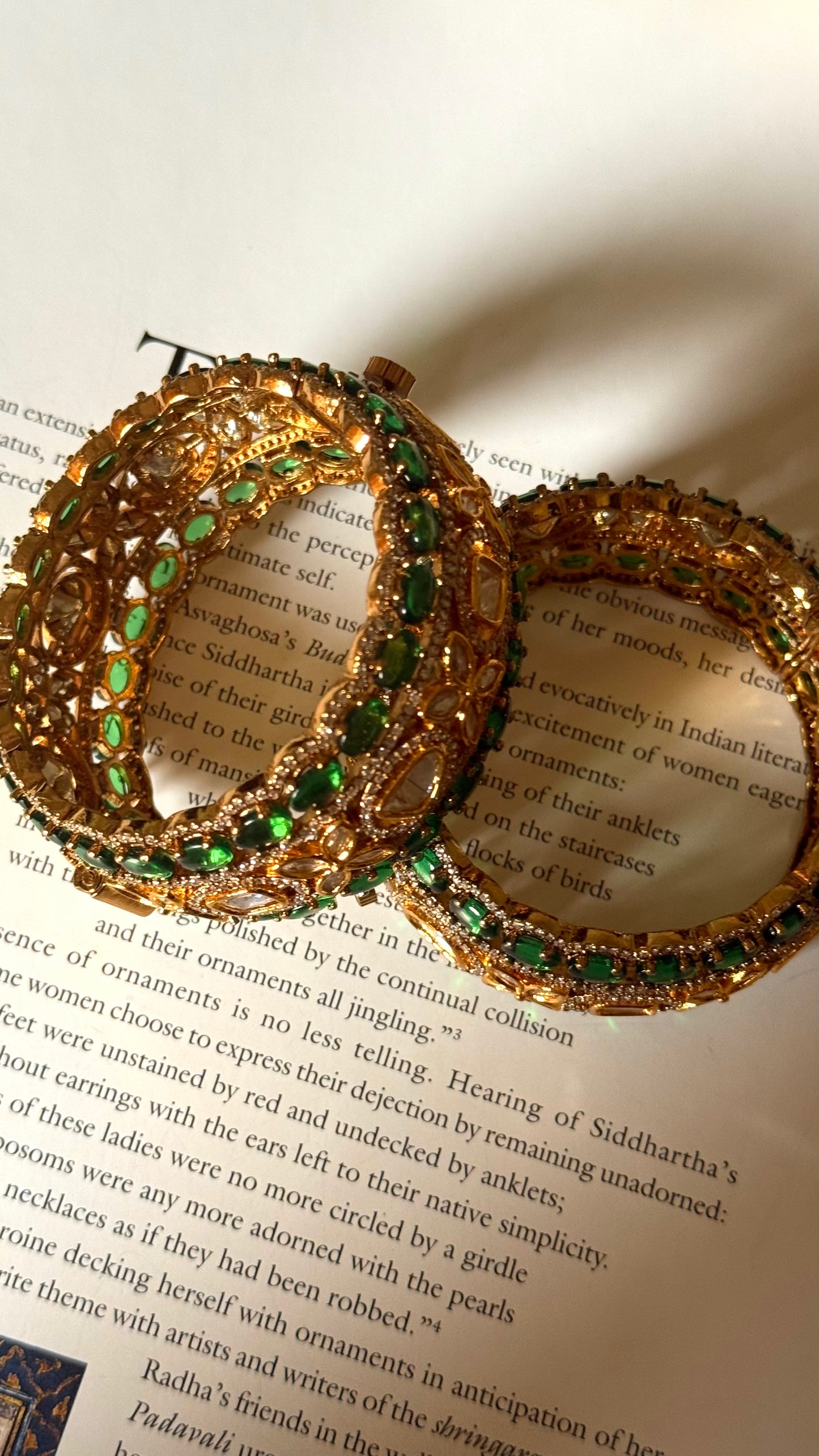Emerald doublet Moissanite openable bangle