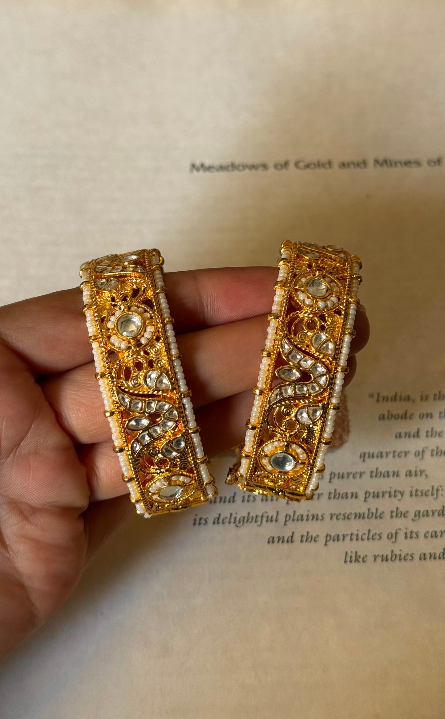 Real Moissanite gold polish rajwada bangles