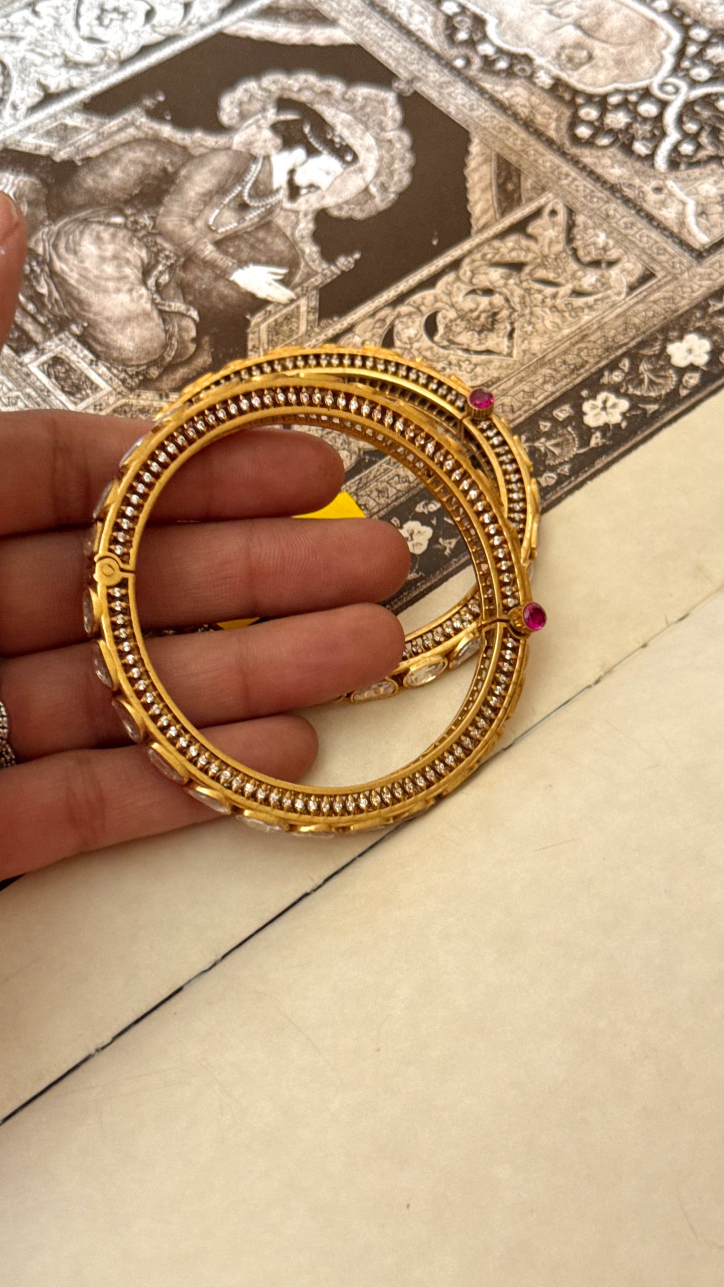 Designer peeli polki Bangles