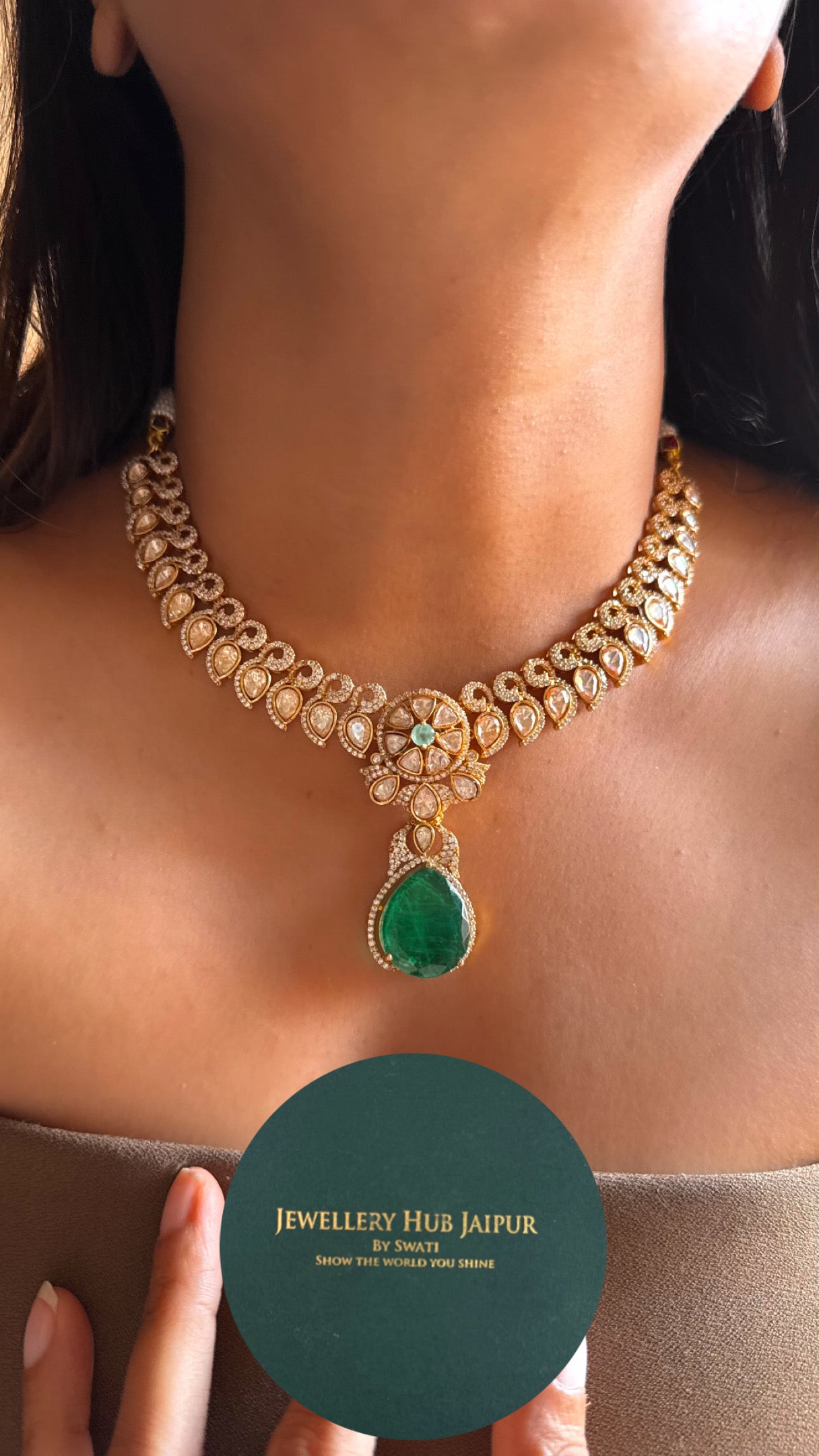 Emerald & mint doublet stone with peeli polki collar Necklace