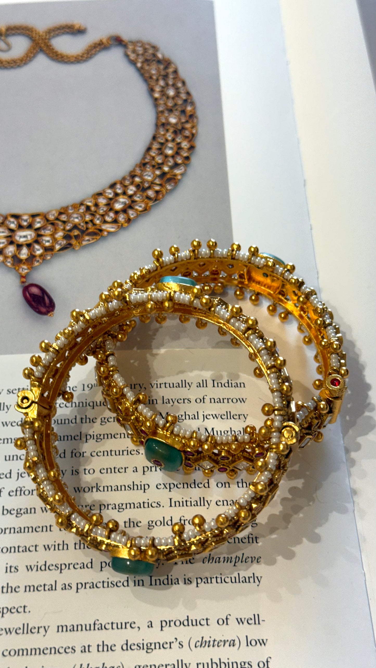Mint inlay ruby nakashi rajwada bangles