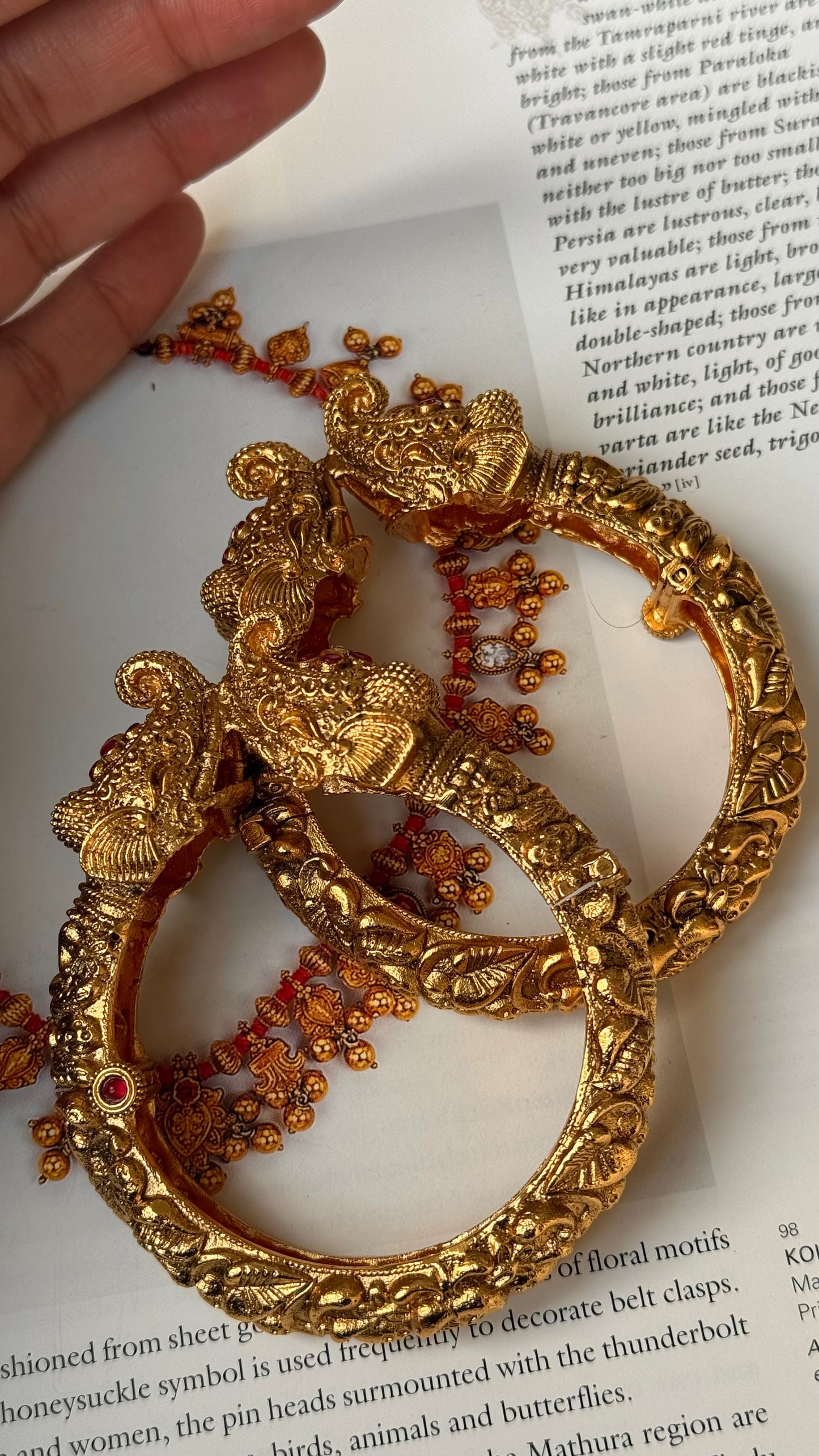 Gajanad ruby rajwada bangles