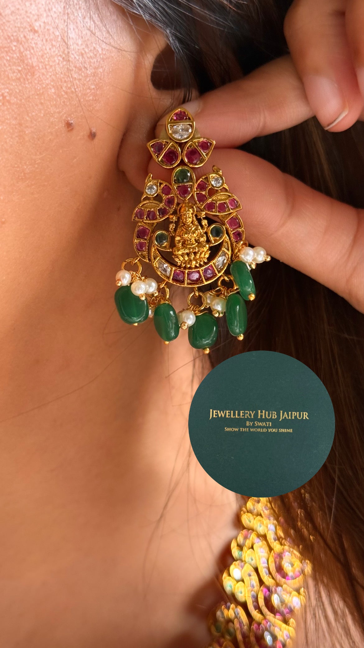Detachable Goddess laxmi rani pink & emerald with emerald & pearl drop temple collar set