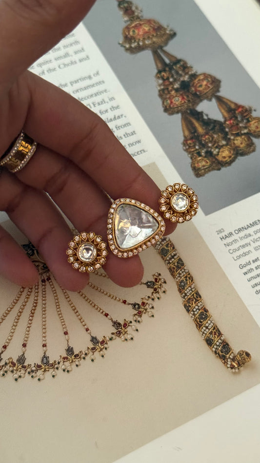 Uncut polki triangle cut ring