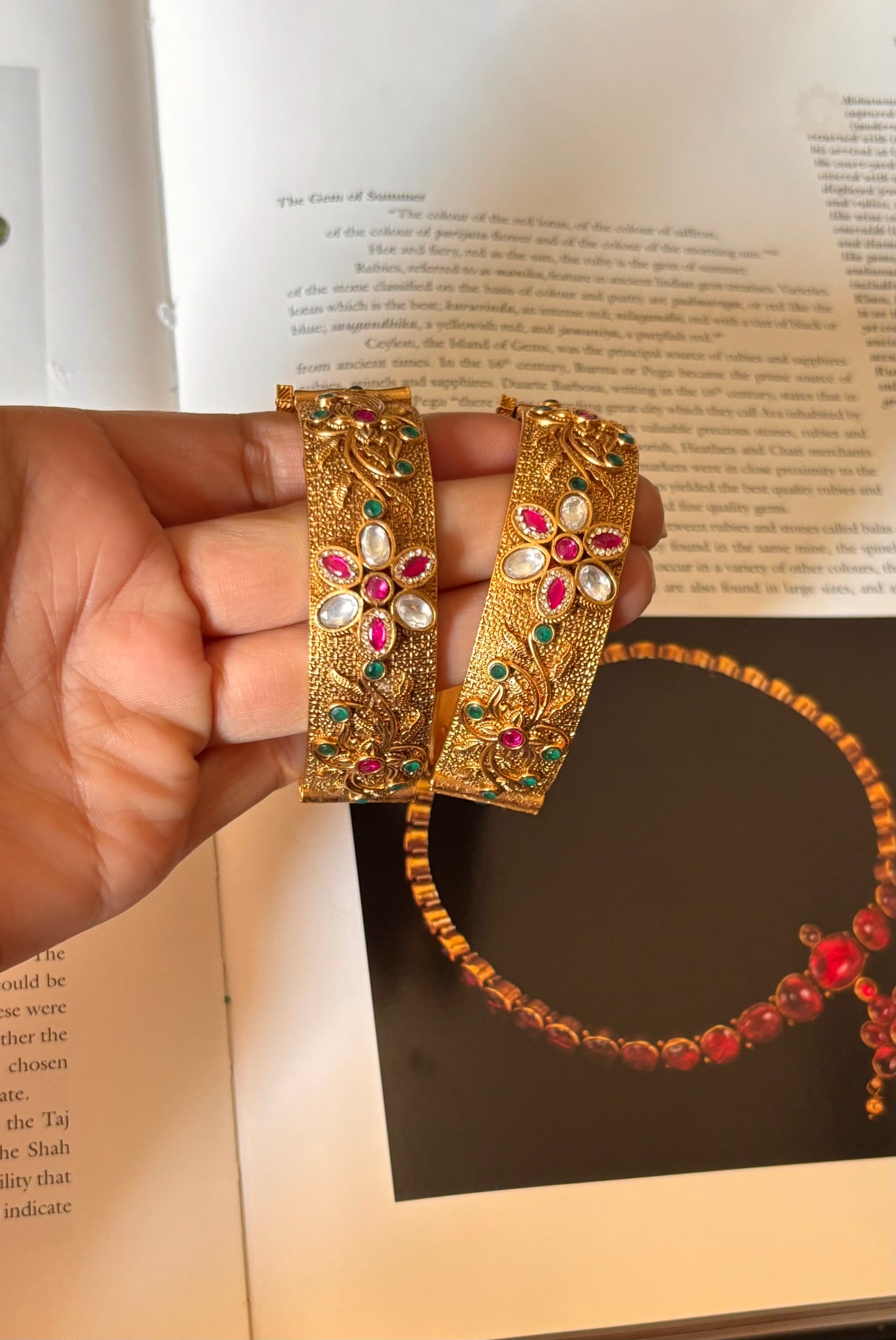 Dual colour floral ruby polki rahjwadi bangles