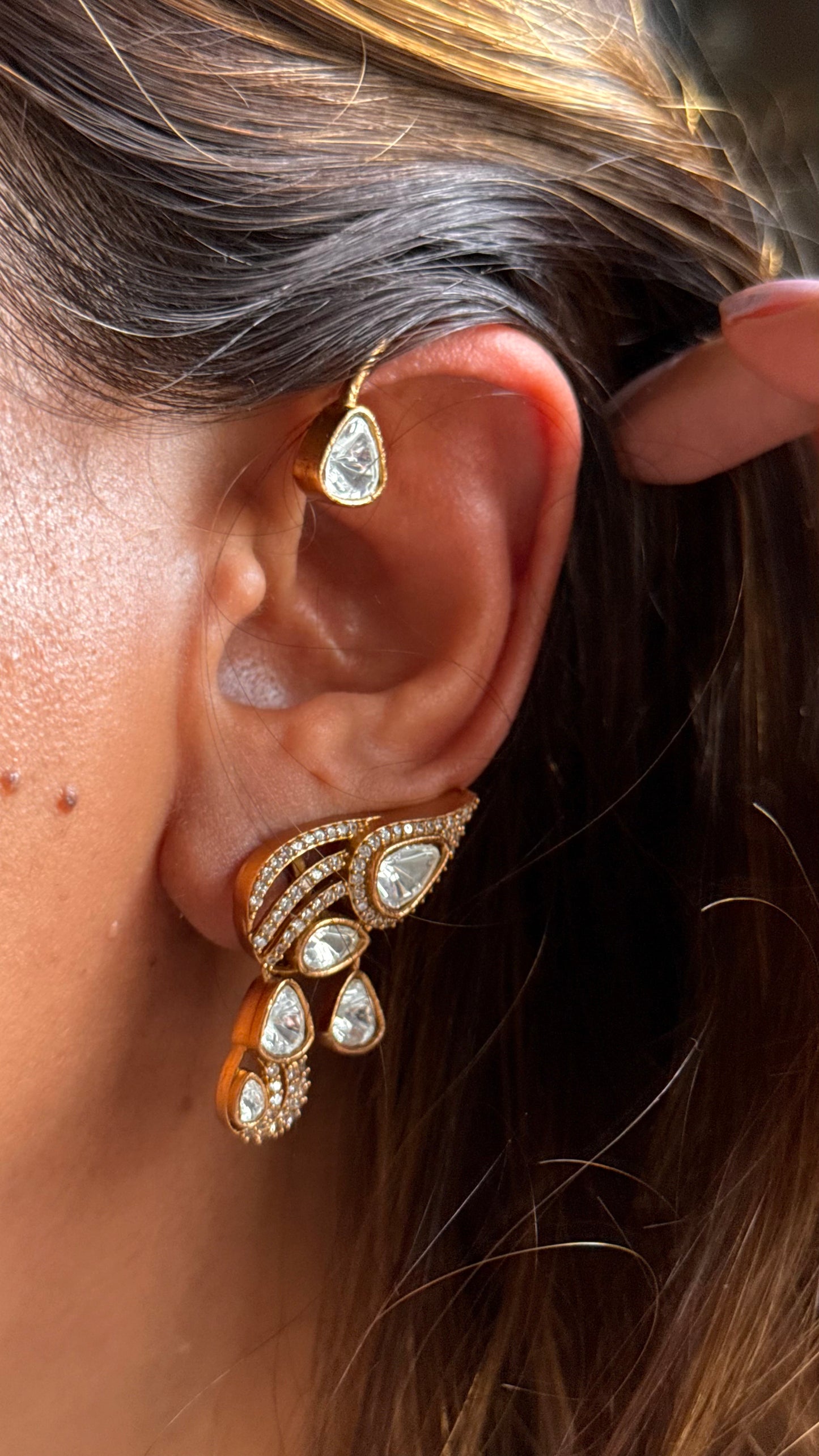 Drop shape polki necklace with earcuff
