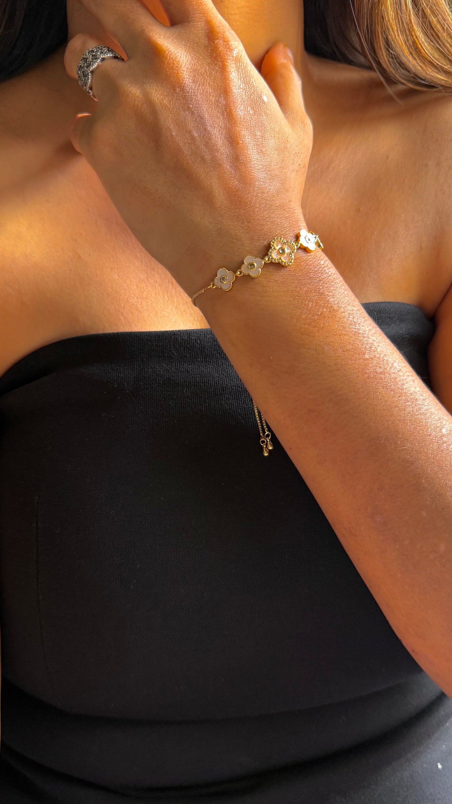 Vancleef mother of pearl Bracelet