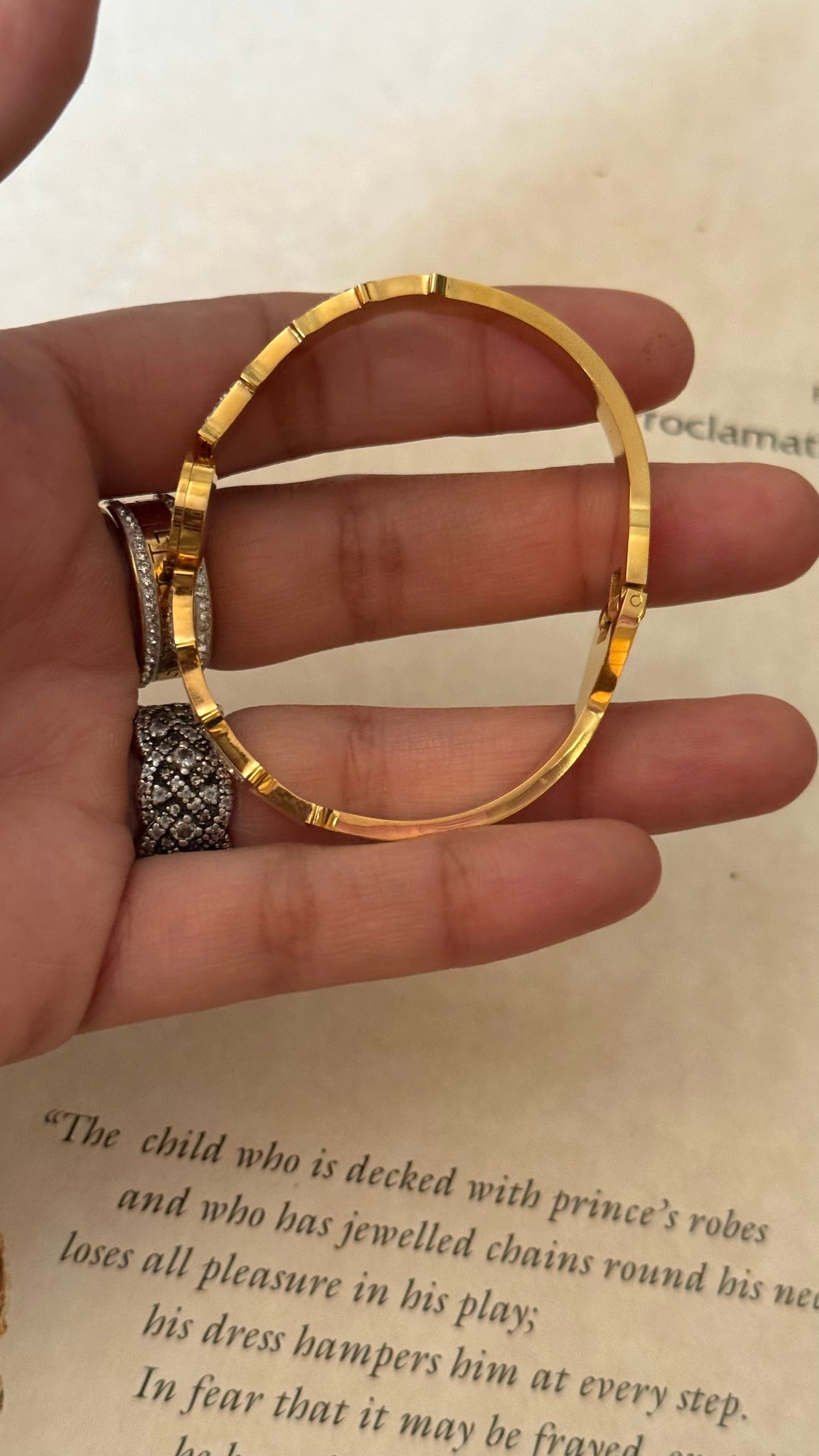White Stone Harmony bracelet