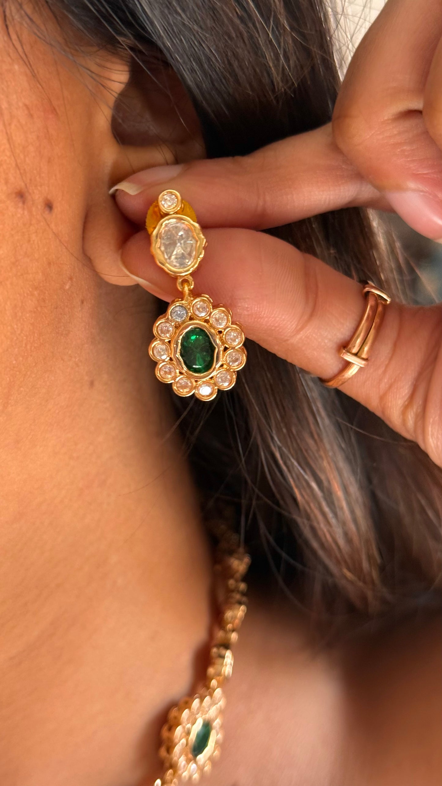 Minimalist Emerald polki necklace