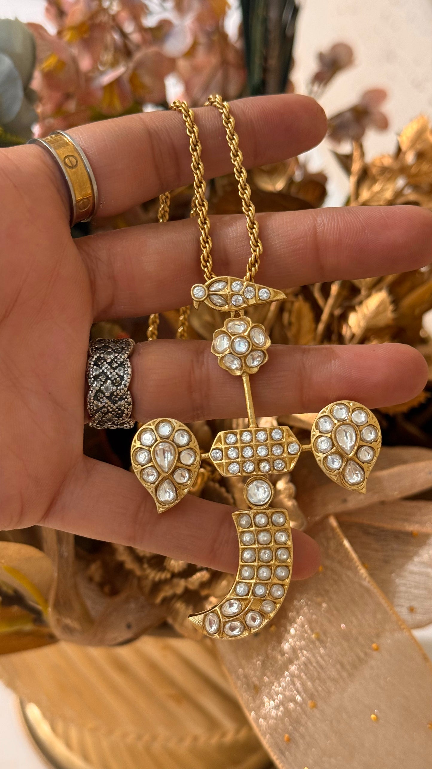 White Polki statement Pendant set