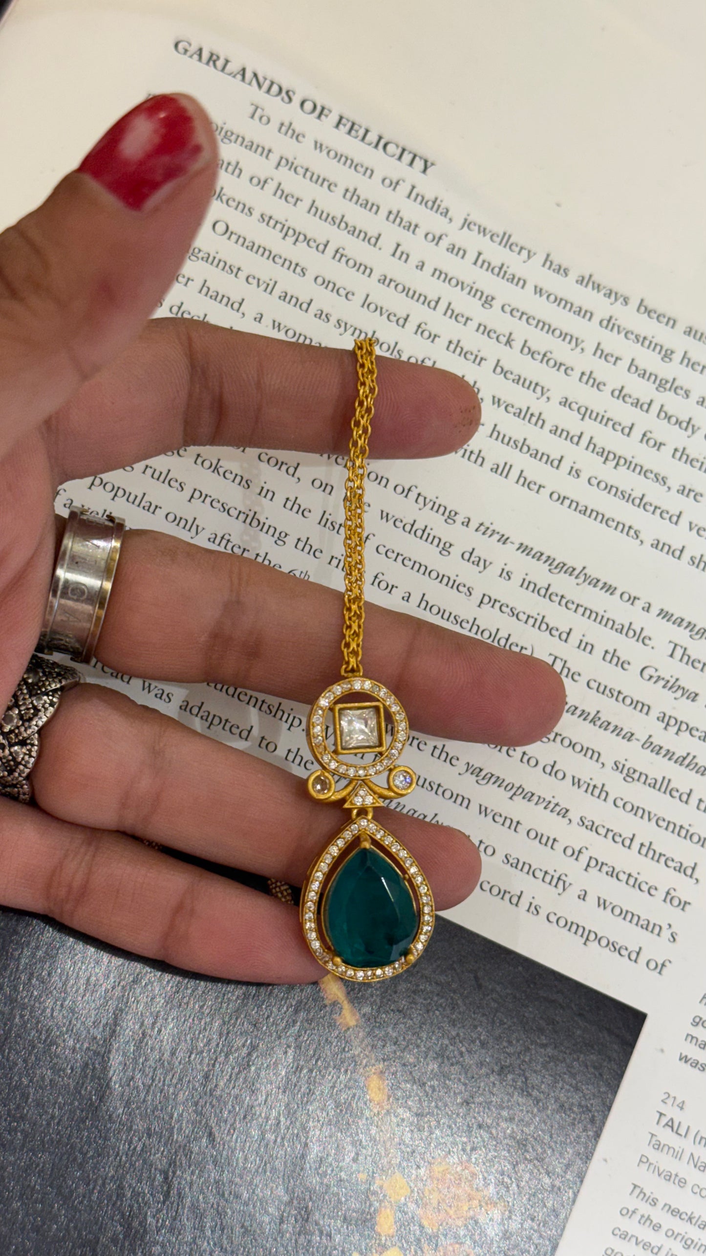 Emerald Tear Drop polki  Maangtika