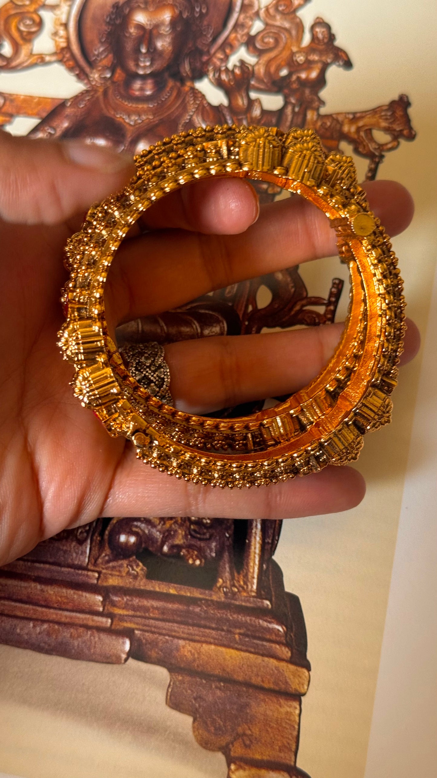 Ruby paachi rajwadi bangdi