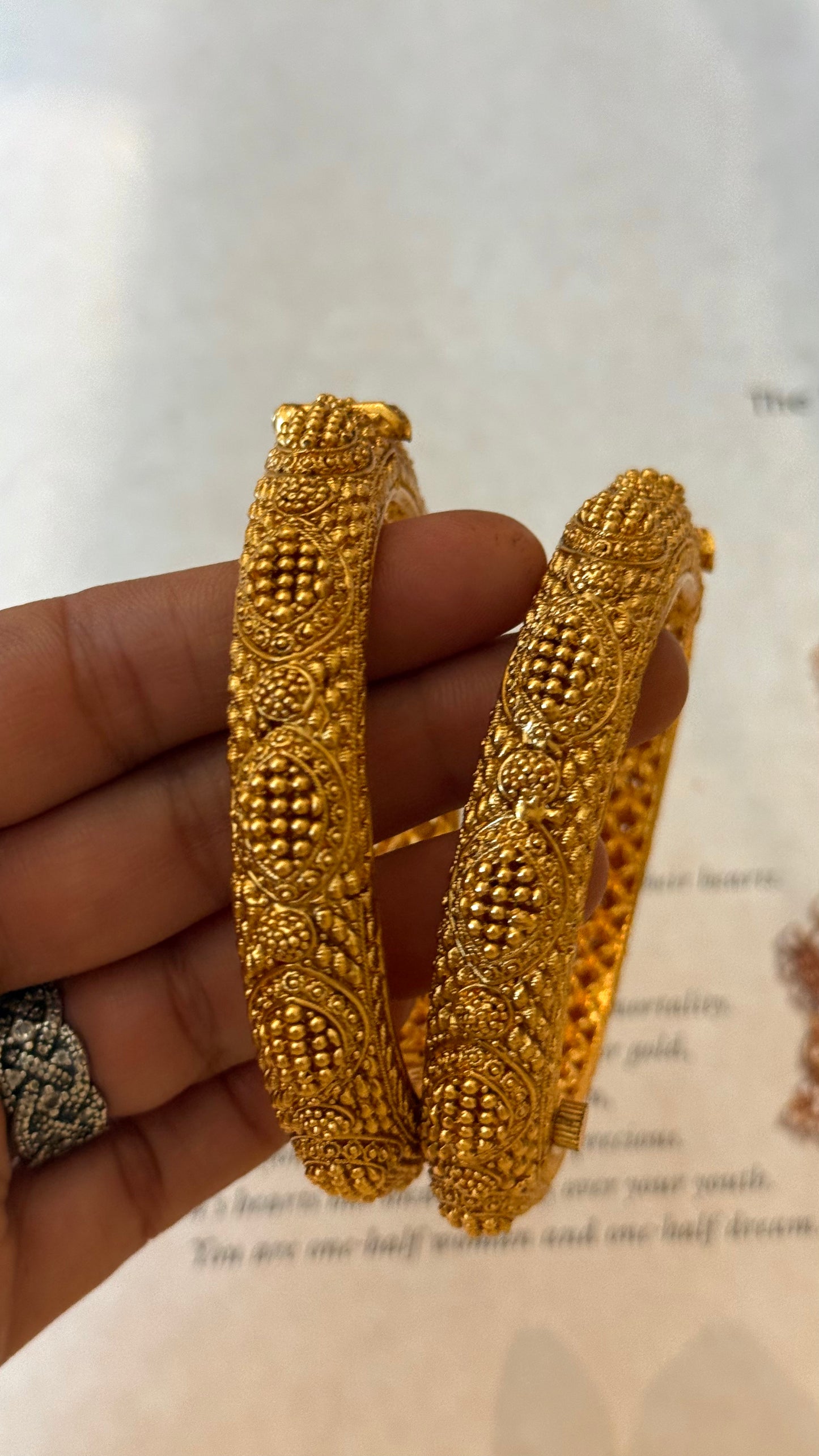 Gold pineapple nakashi heritage bangdi