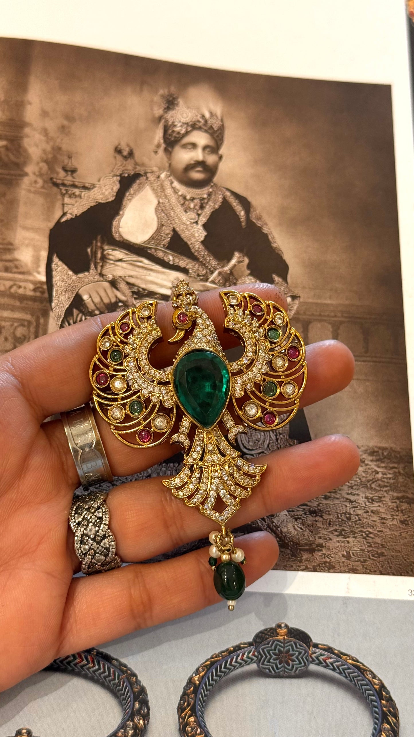 Emerald doublet baaj designer brooch