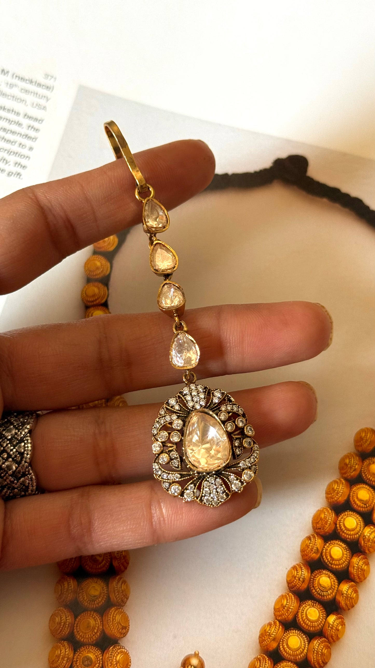 Real moissanite peeli polki Maangtika