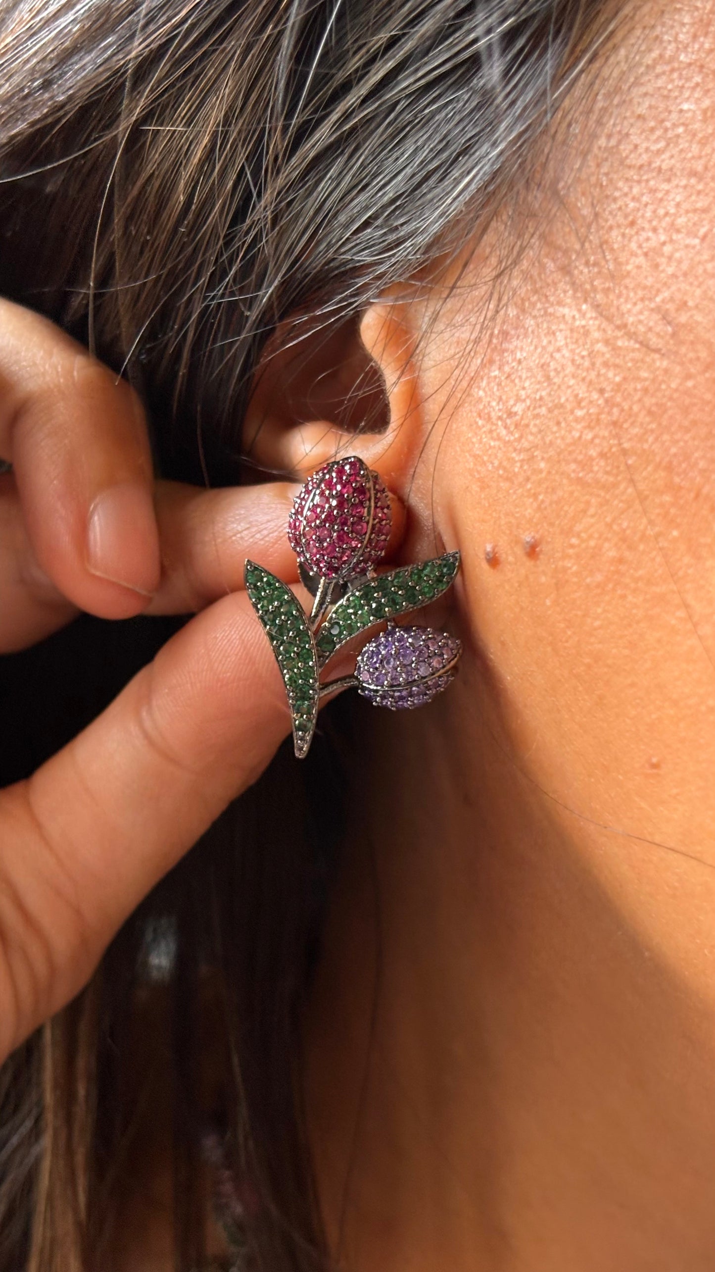 Leaf inspired minimalist collar Necklace