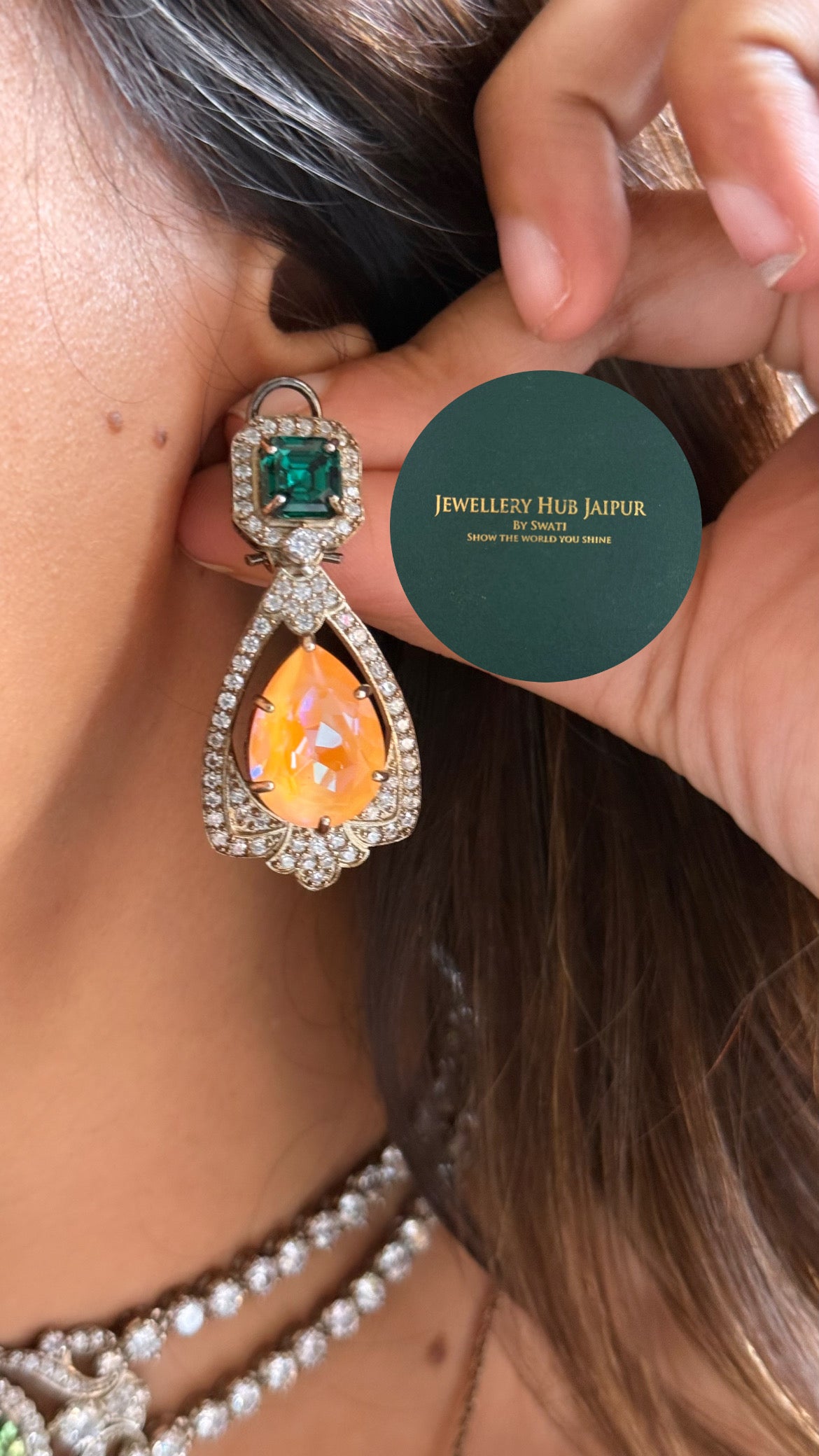 Real Swarovski topaz & emerald choker & minimal pendant set