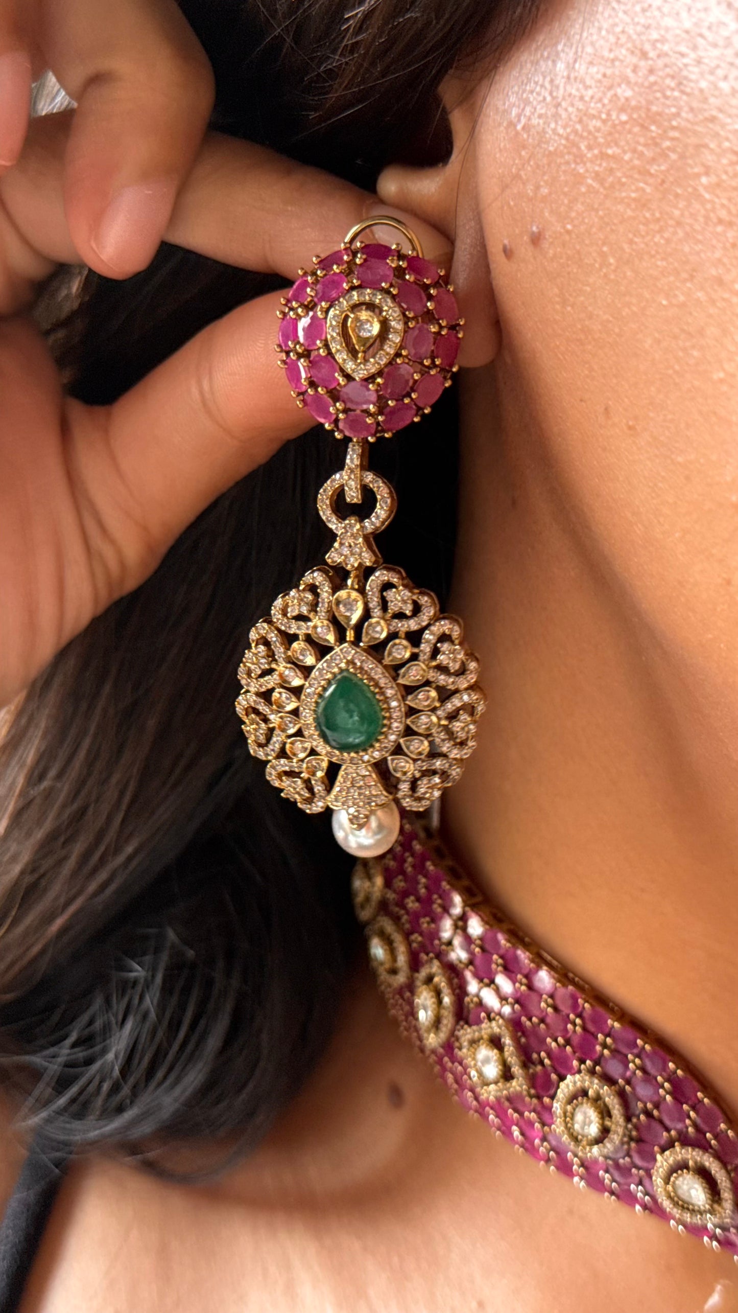 Emerald & rani pink with pearl cocktail Necklace