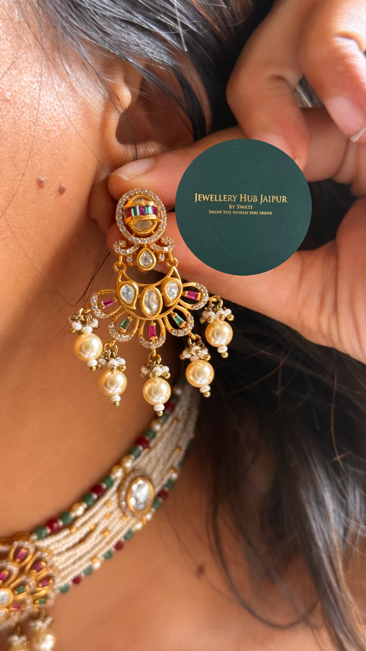 Rani pink & emerald moissanite with pearl drop rajwada choker set