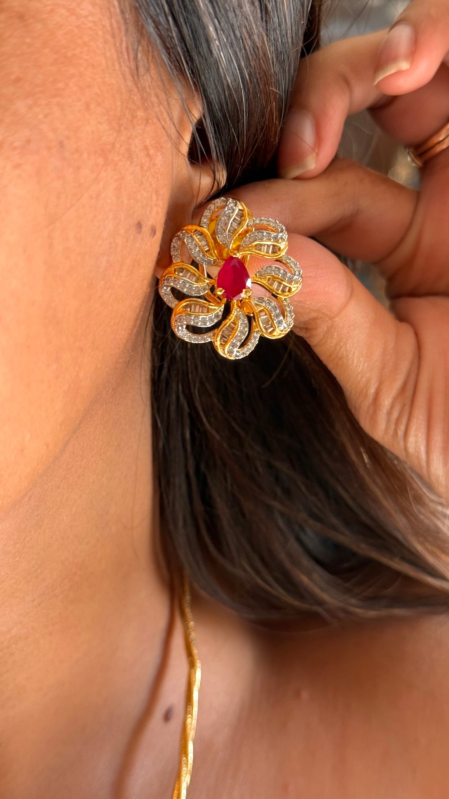 Rubina designer diamond pendant set