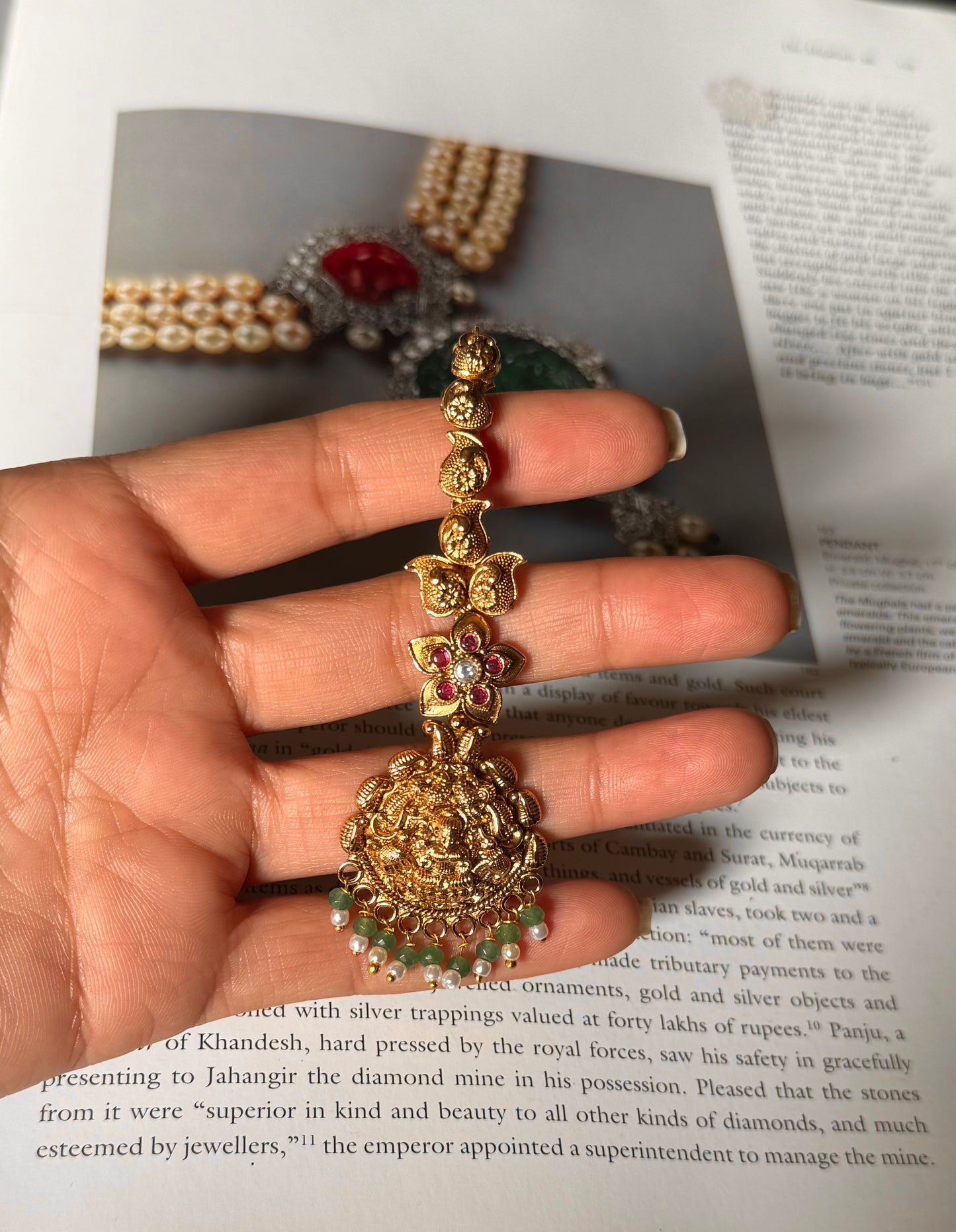 Goddess Laxmi mint drop maangtika