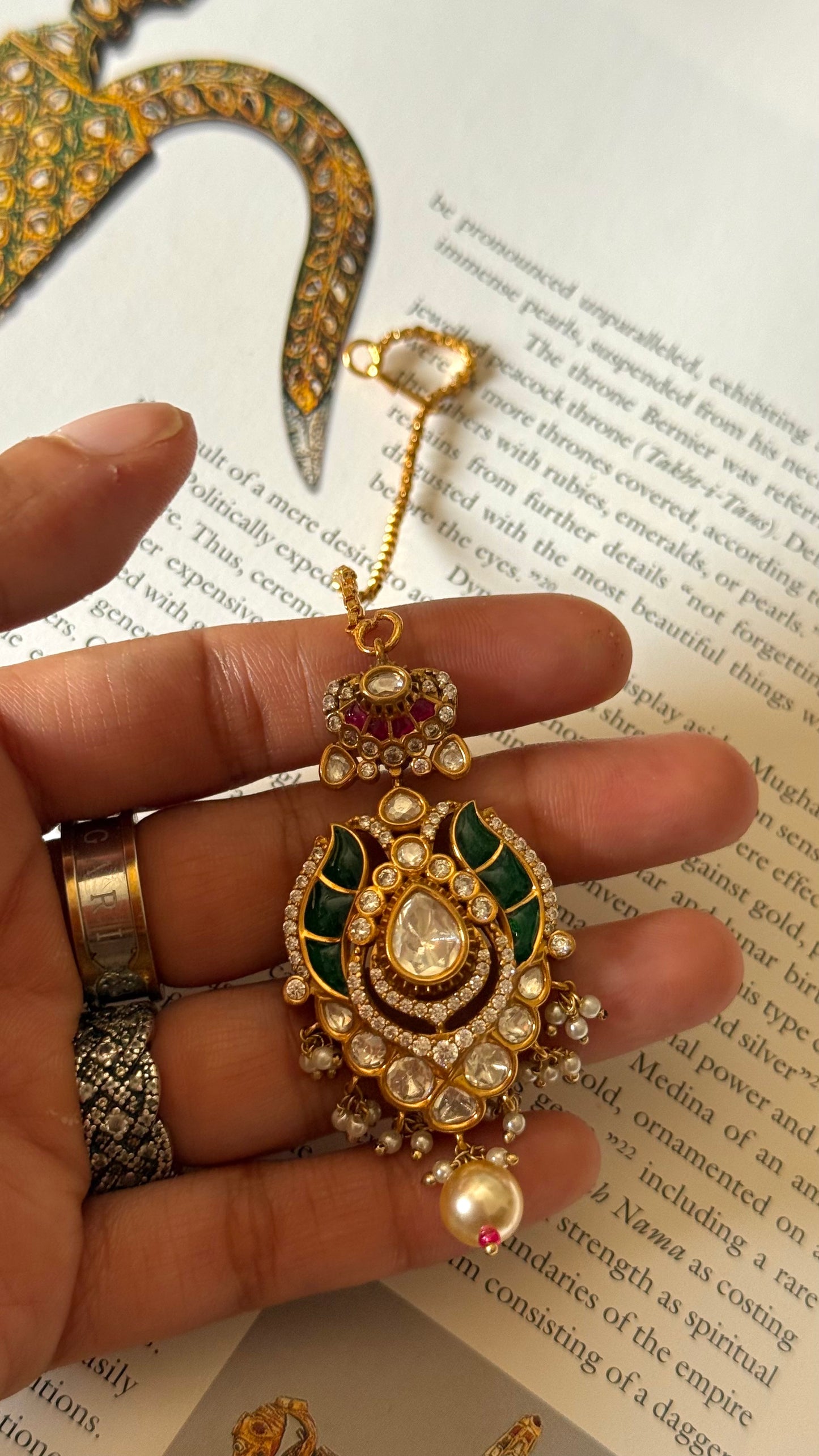 Emerald leaf designer Maangtikka