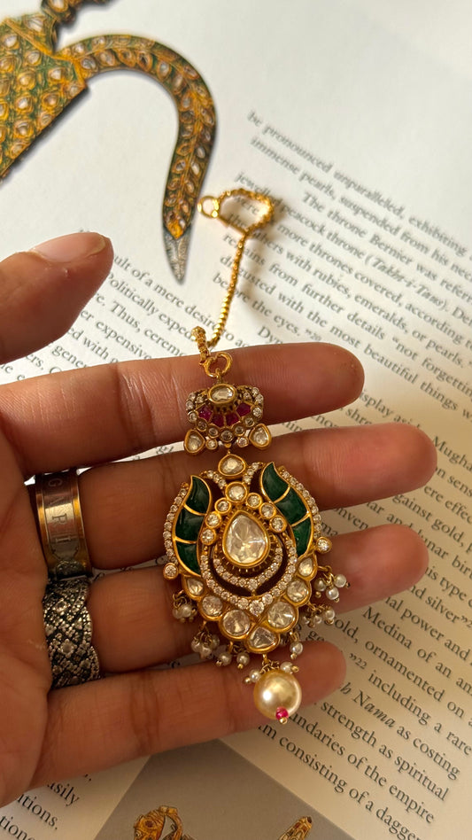 Emerald leaf designer Maangtikka