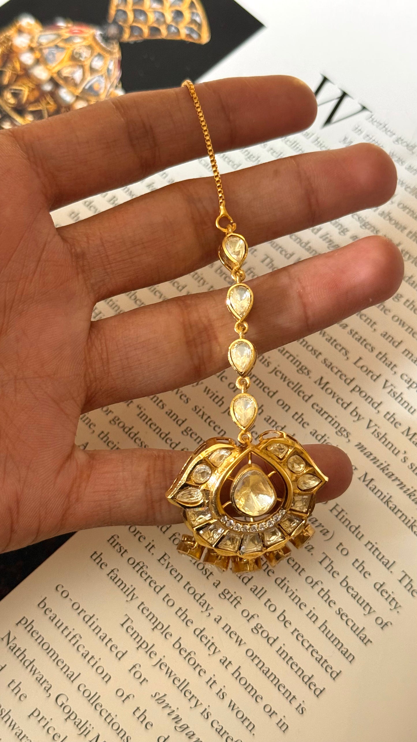 Peeli polki tear drop shape maagtika