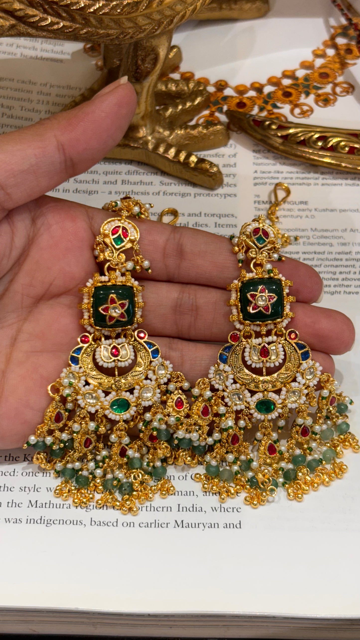 Heritage emerald inlay rajwada kanoti earrings